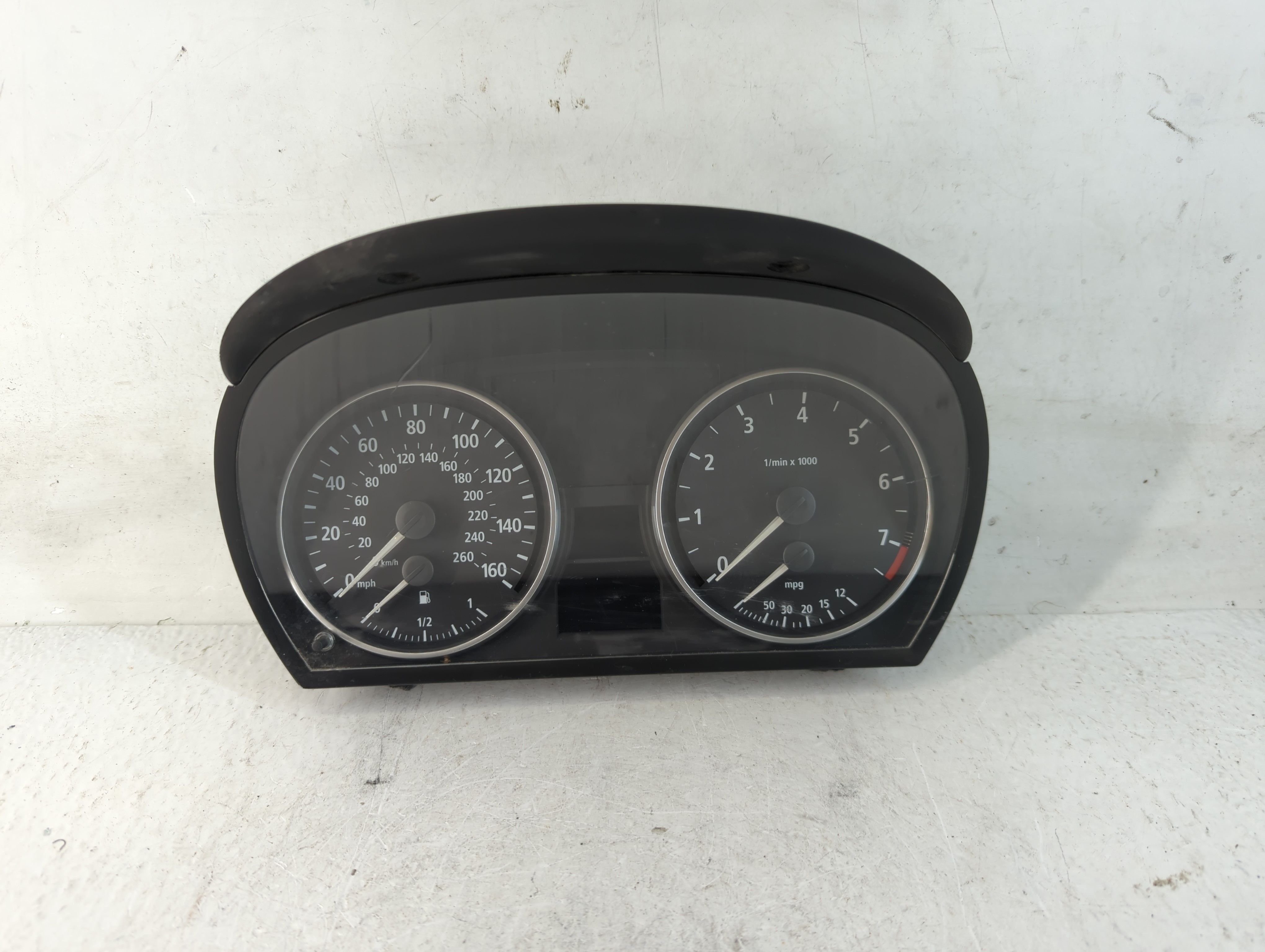 Picture of 2006-2006 Bmw 325i Speedometer Instrument Cluster Gauges 6965786-01 782364