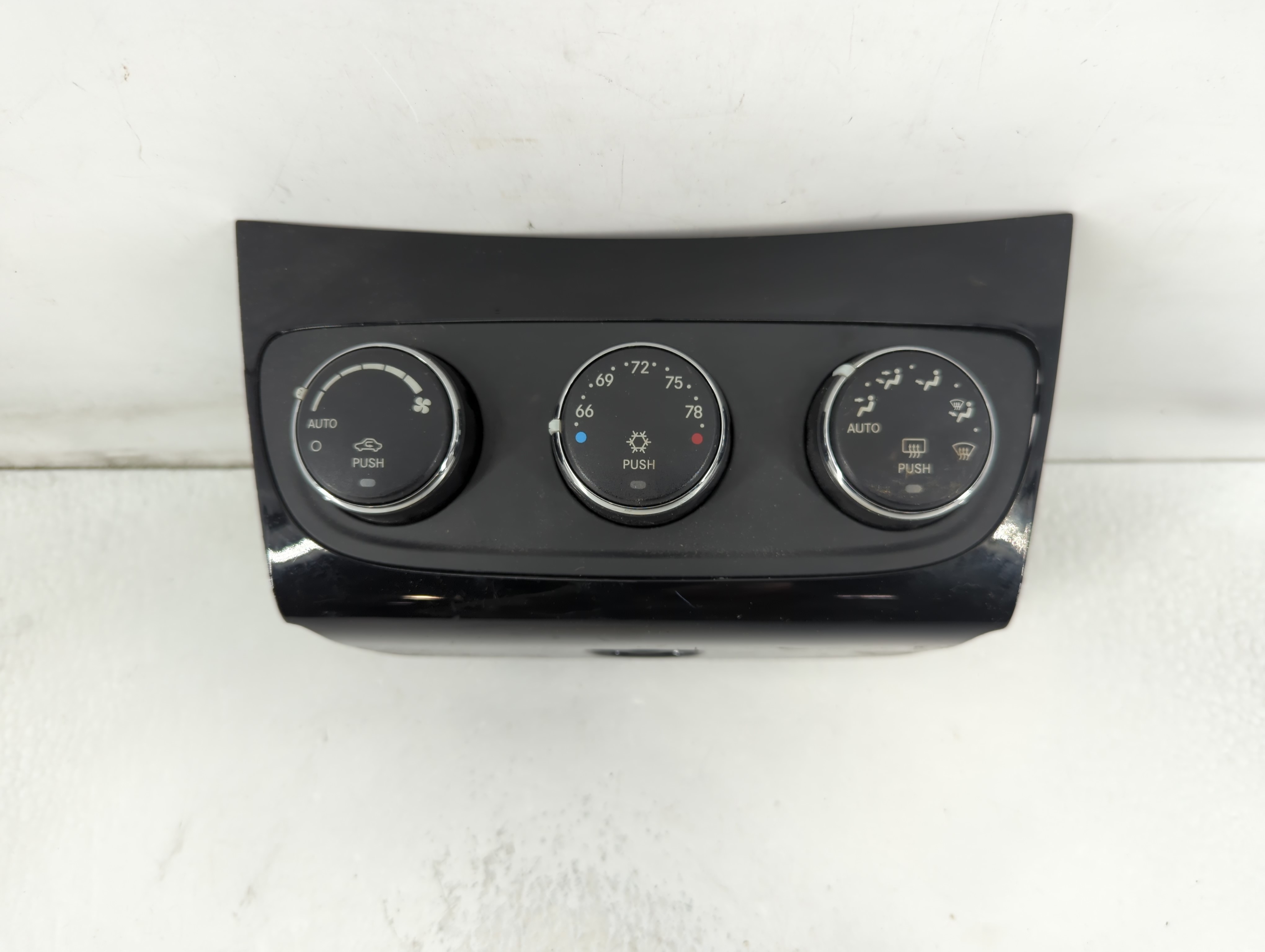 2011-2014 Chrysler 200 Ac Heater Climate Control P55111888ai 782391 - Oemusedautoparts1.com