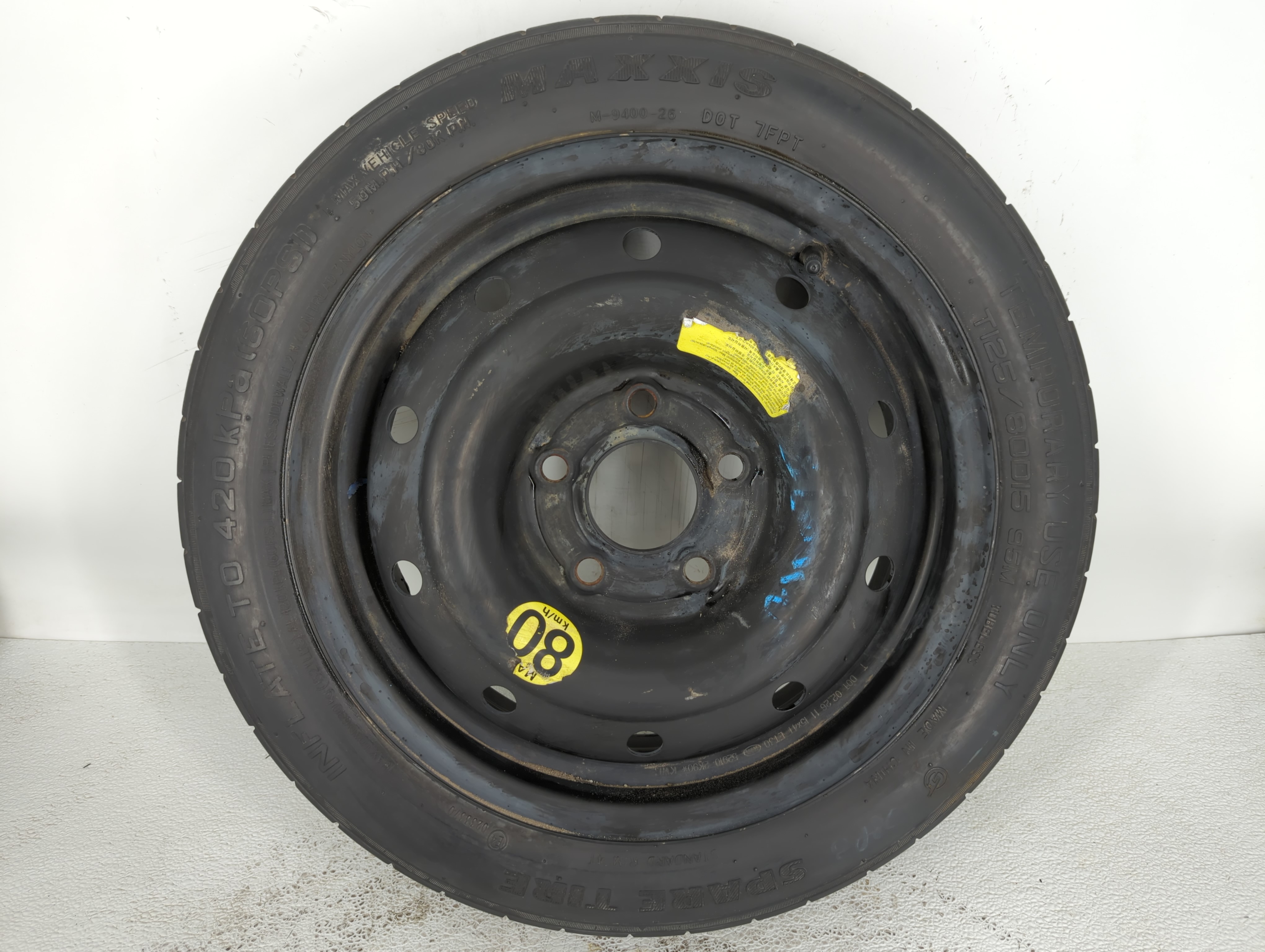 Picture of 2010-2013 Kia Forte Spare Donut Tire Wheel Rim Oem 782442