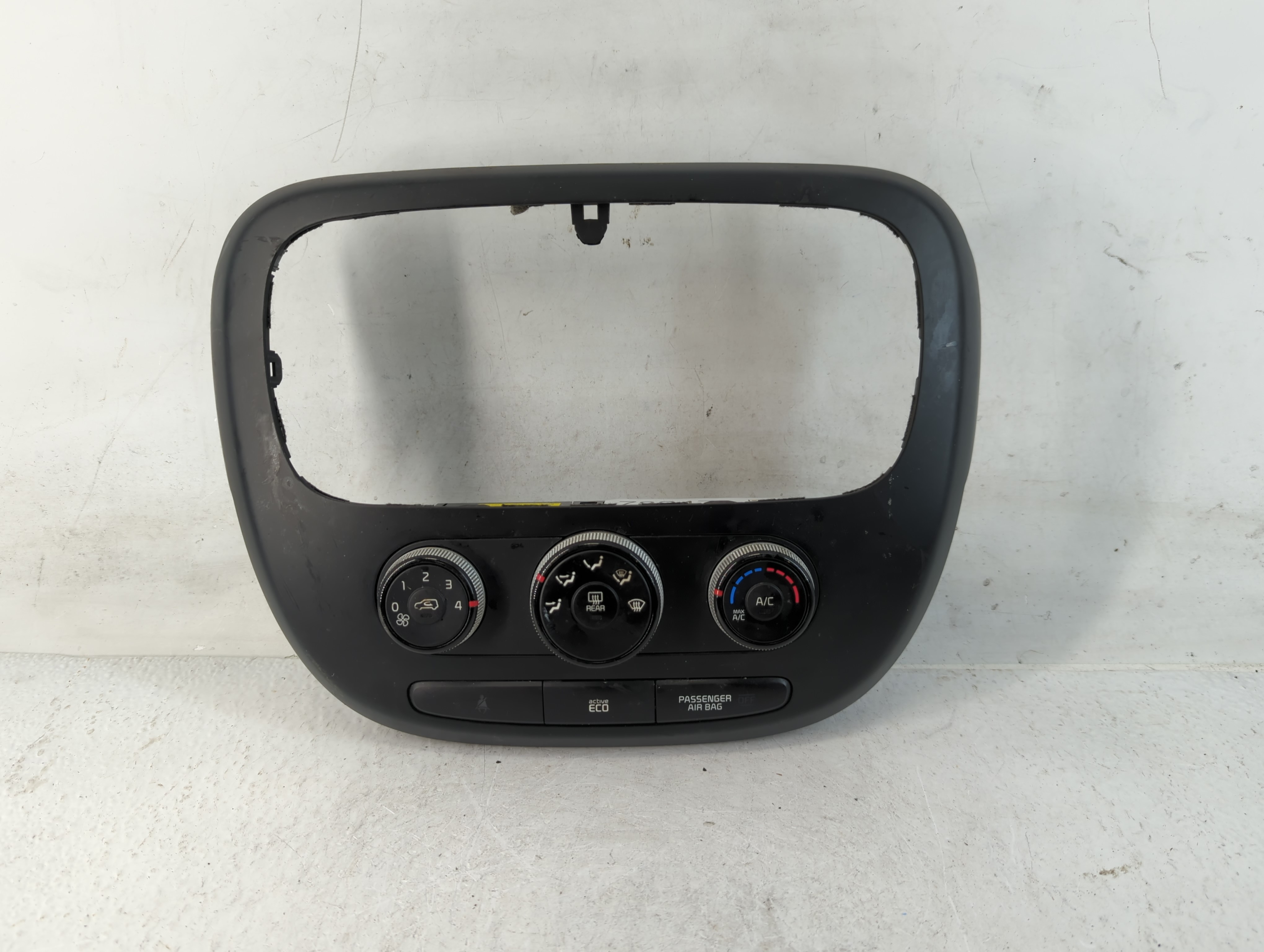 Picture of 2014-2016 Kia Soul Ac Heater Climate Control C500-fgdca|97250-b2as1asb 782471