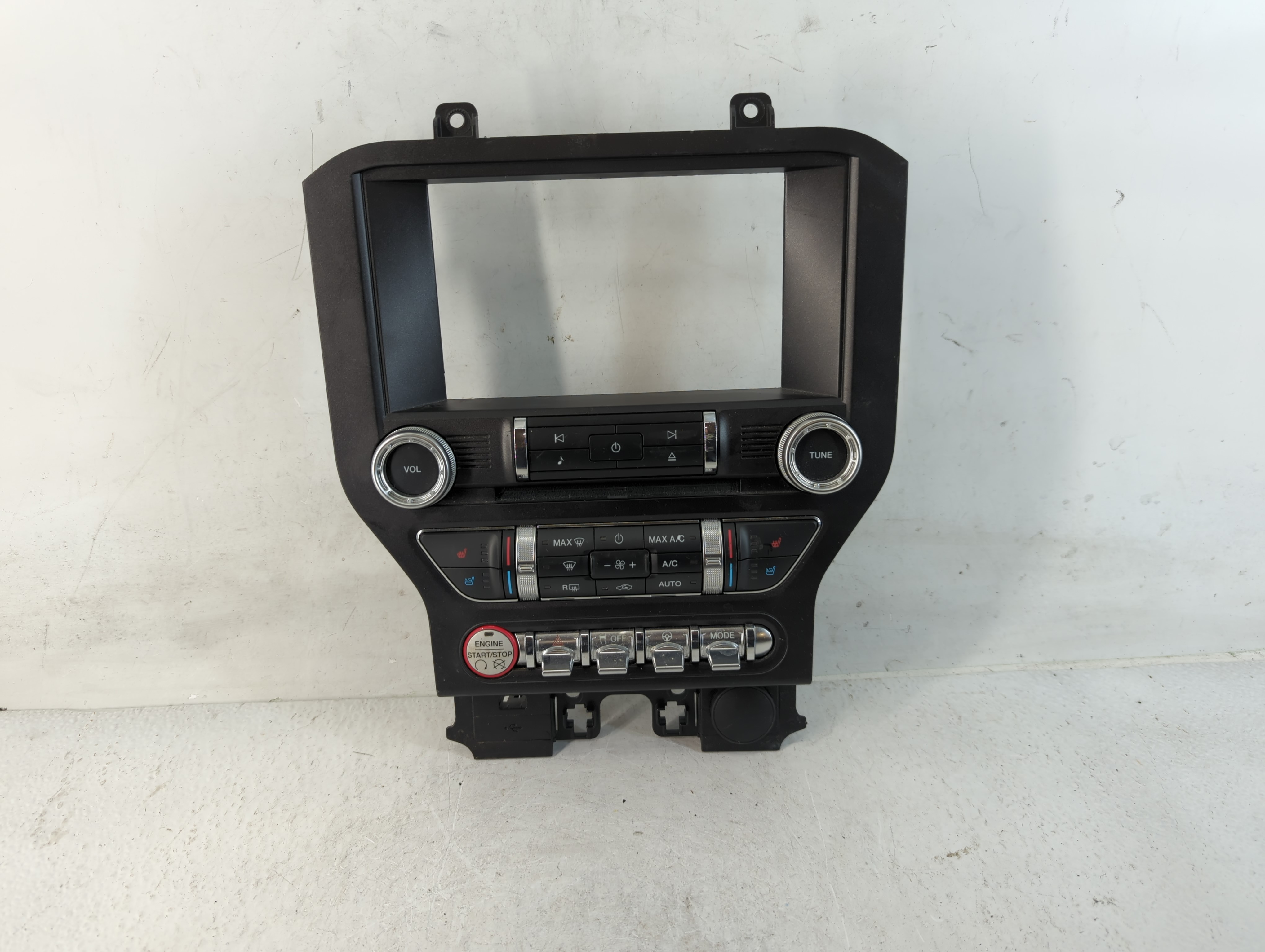 2017-2017 Ford Mustang Radio Control Panel 782479 - Oemusedautoparts1.com