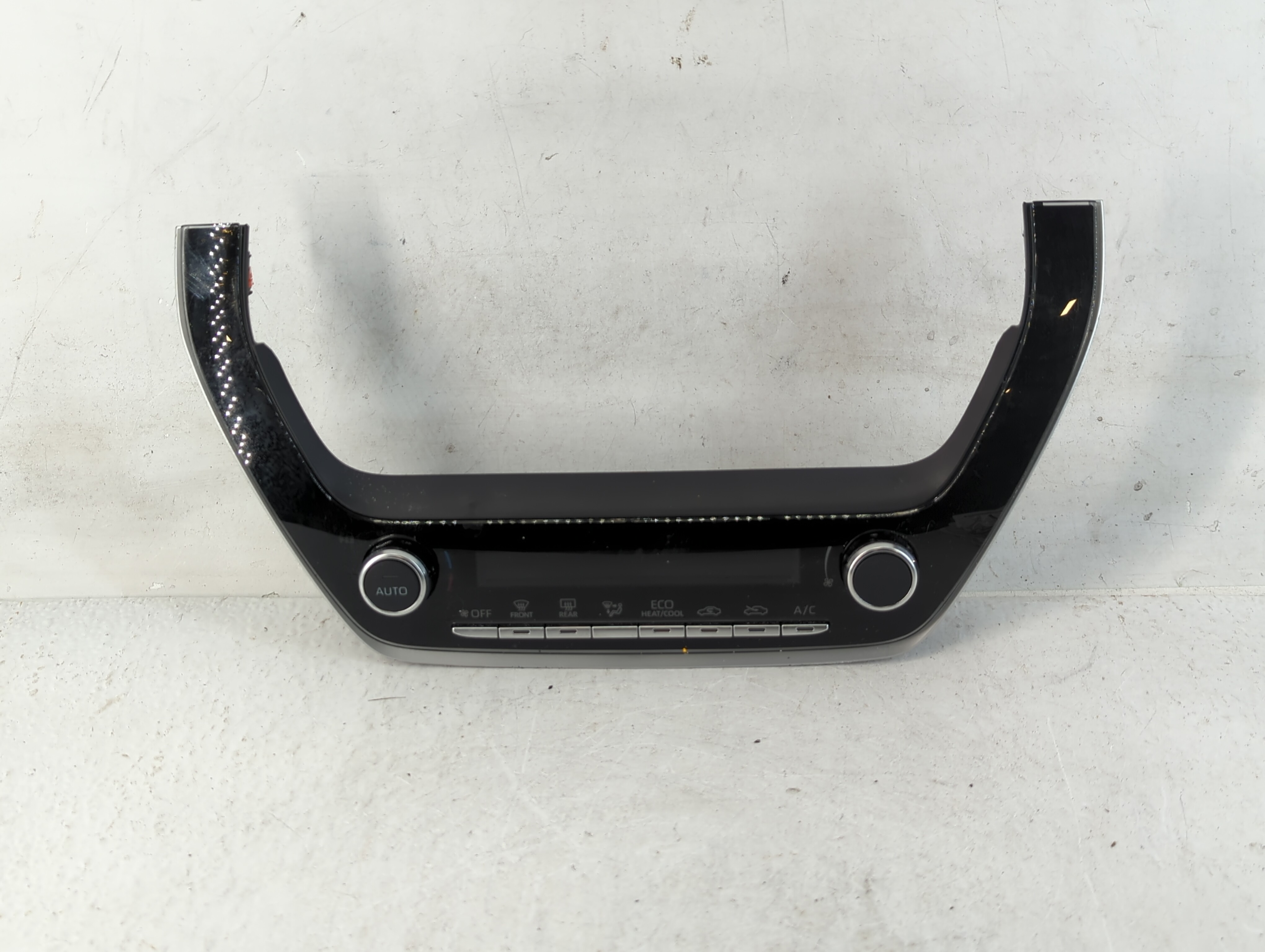 2024 Toyota Corolla Ac Heater Climate Control 55900-02m00 782508 - Oemusedautoparts1.com
