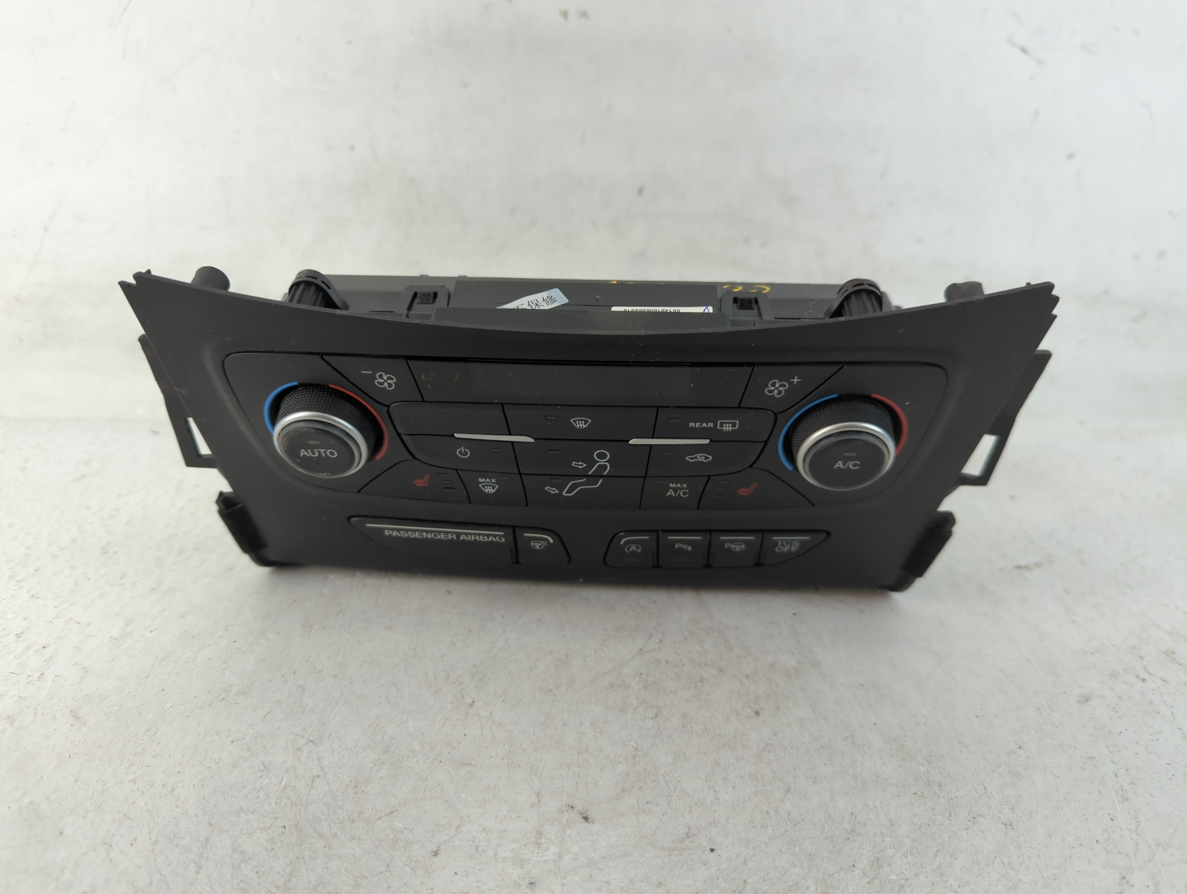 2018-2019 Ford Escape Ac Heater Climate Control Gj5t-18c612-cj 782616 - Oemusedautoparts1.com