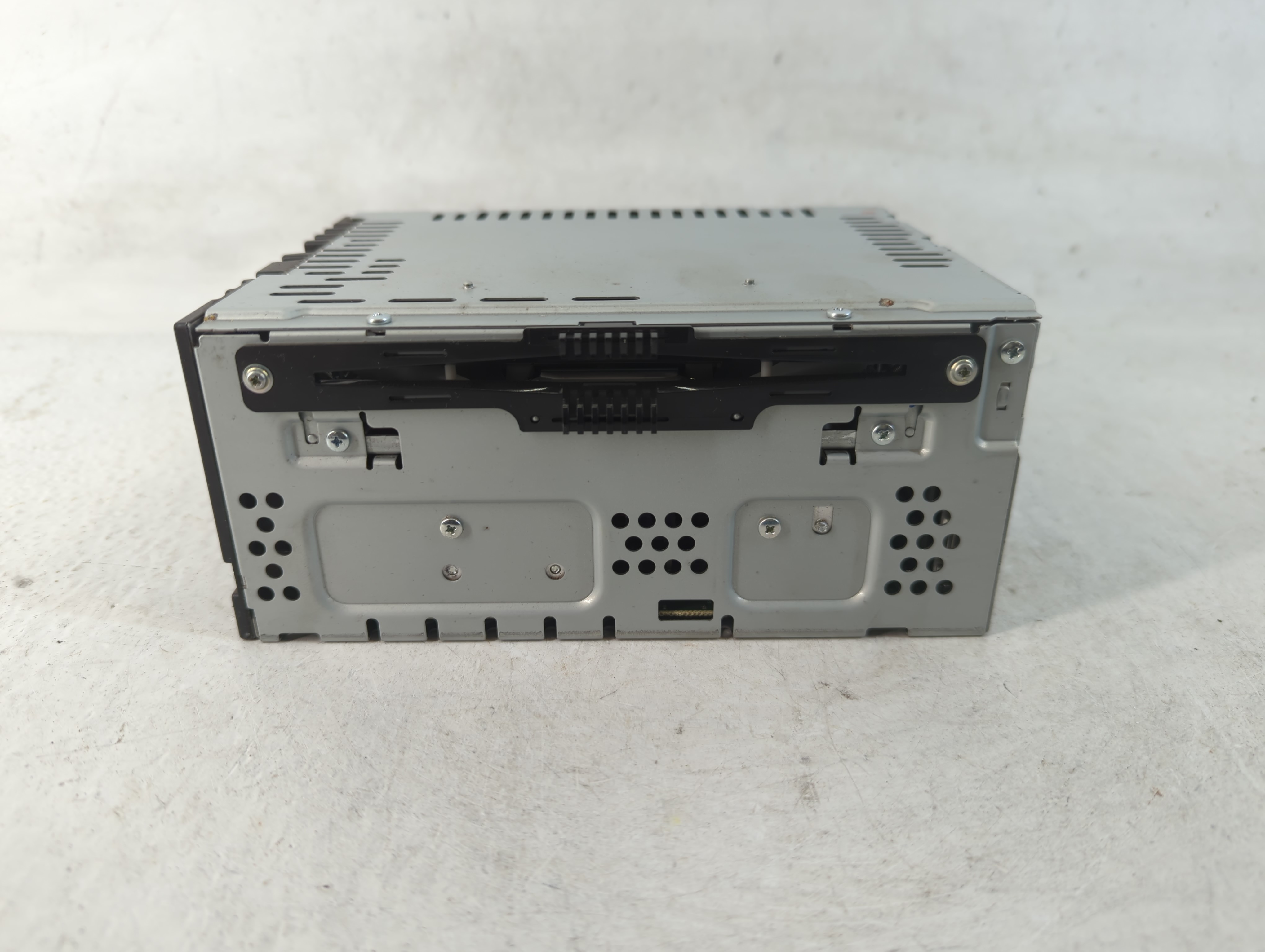 2015-2016 Lincoln Mkc Am Fm Cd Player Radio Receiver 782741 - Oemusedautoparts1.com