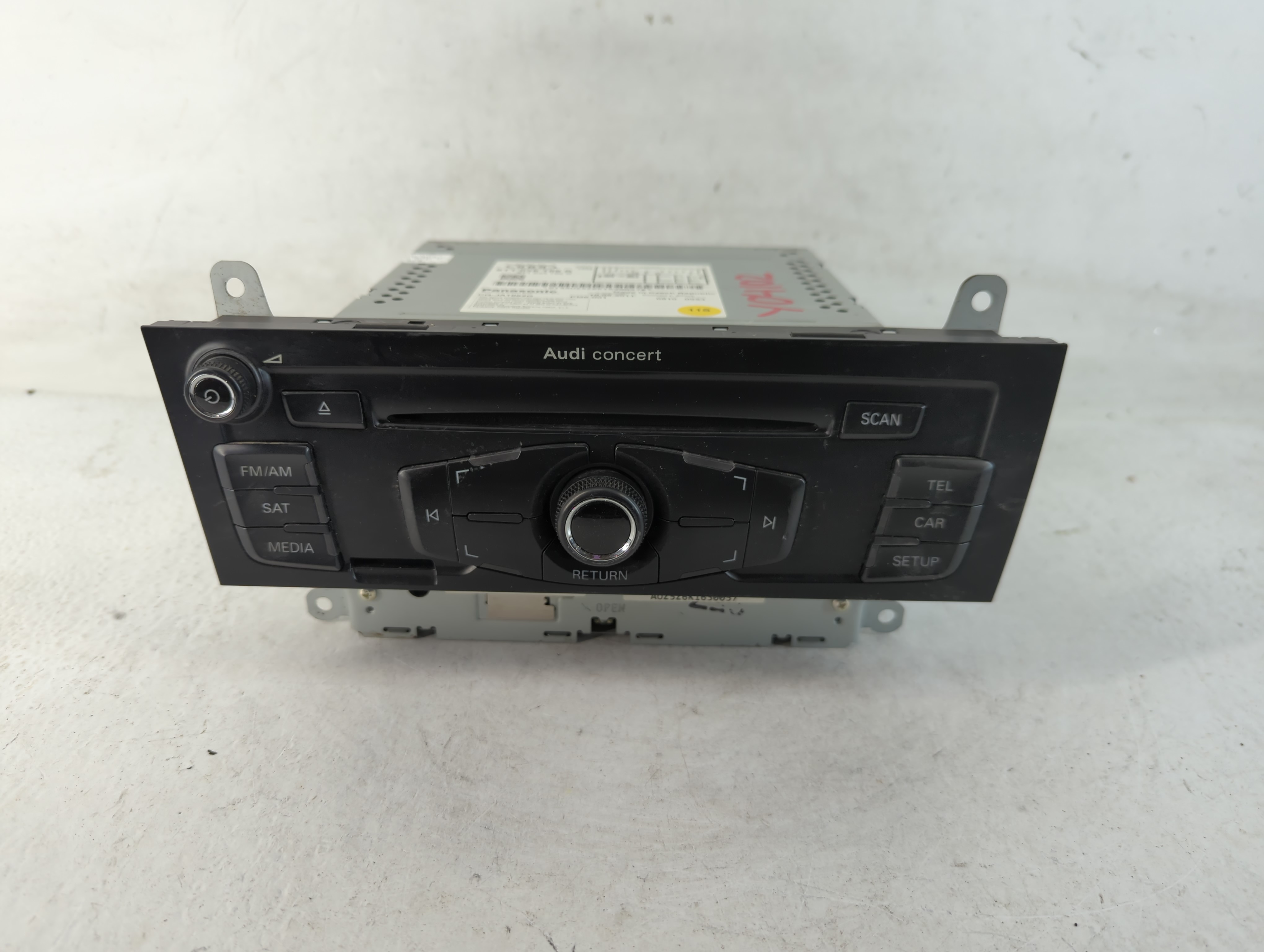 Picture of 2010-2012 Audi S4 Am Fm Cd Player Radio Receiver 782762