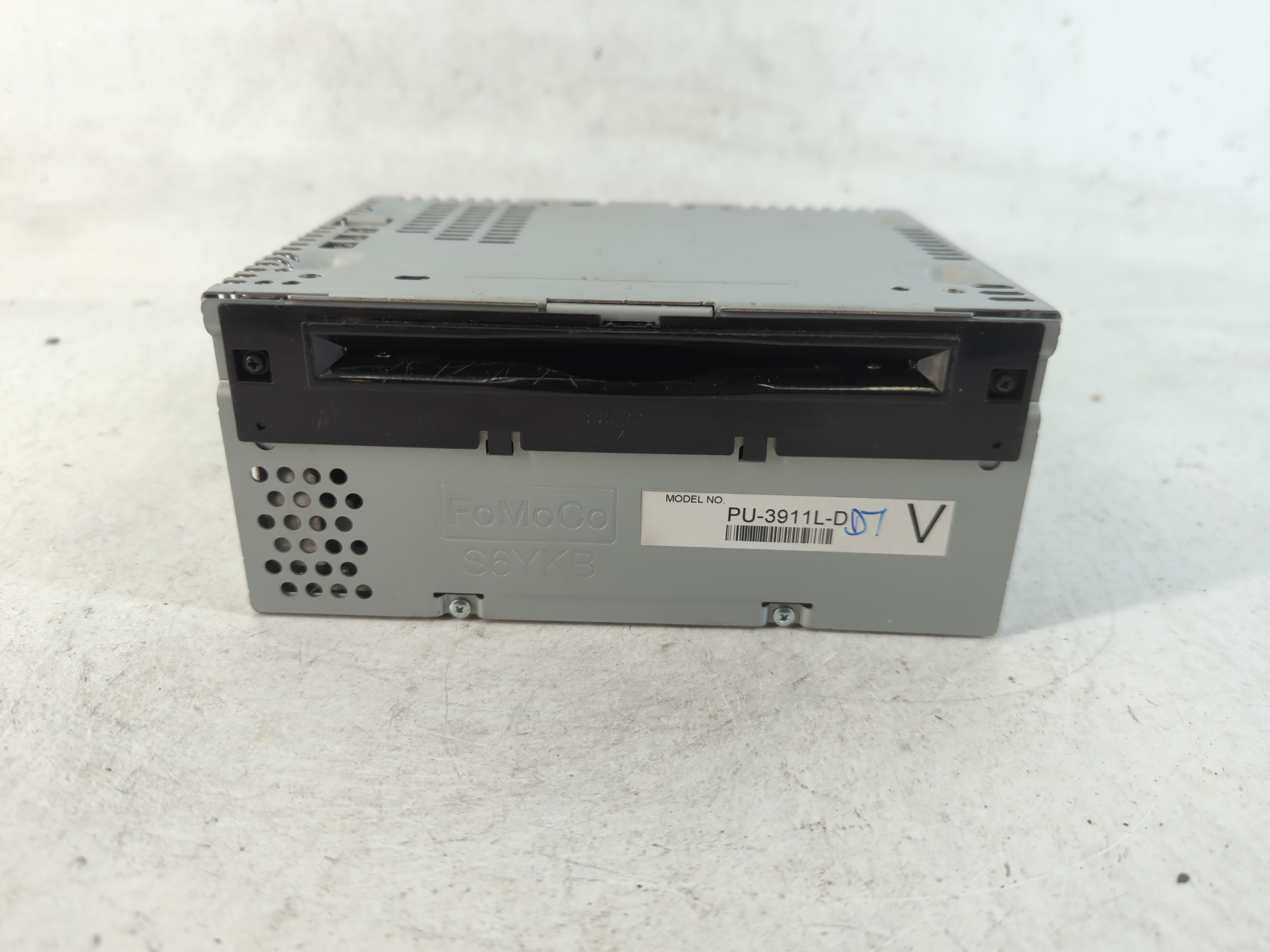 2014-2015 Ford Explorer Am Fm Cd Player Radio Receiver 782885 - Oemusedautoparts1.com