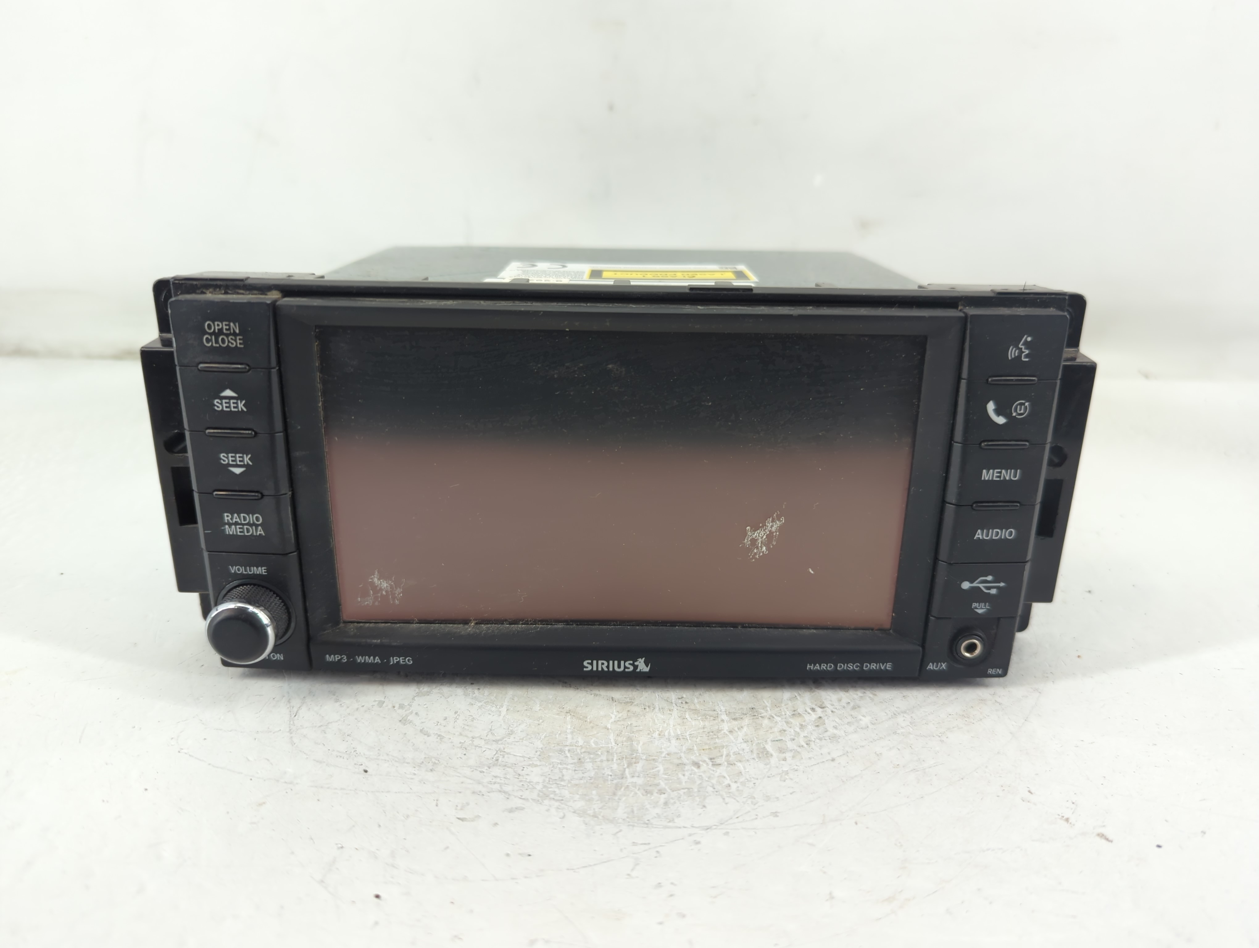 2008-2010 Chrysler 300 Am Fm Cd Player Radio Receiver 782925 - Oemusedautoparts1.com