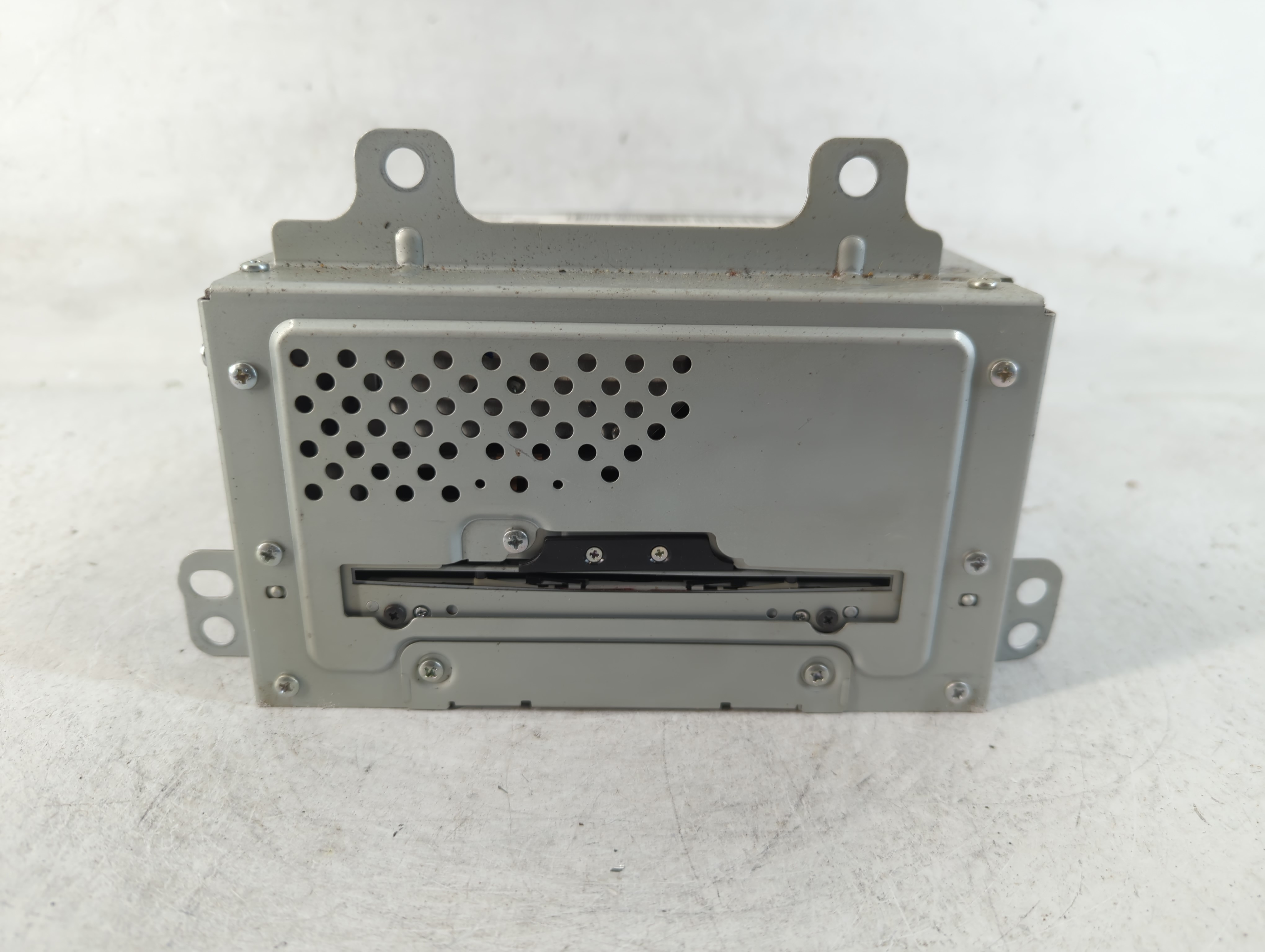 2012-2012 Buick Lacrosse Am Fm Cd Player Radio Receiver 782952 - Oemusedautoparts1.com