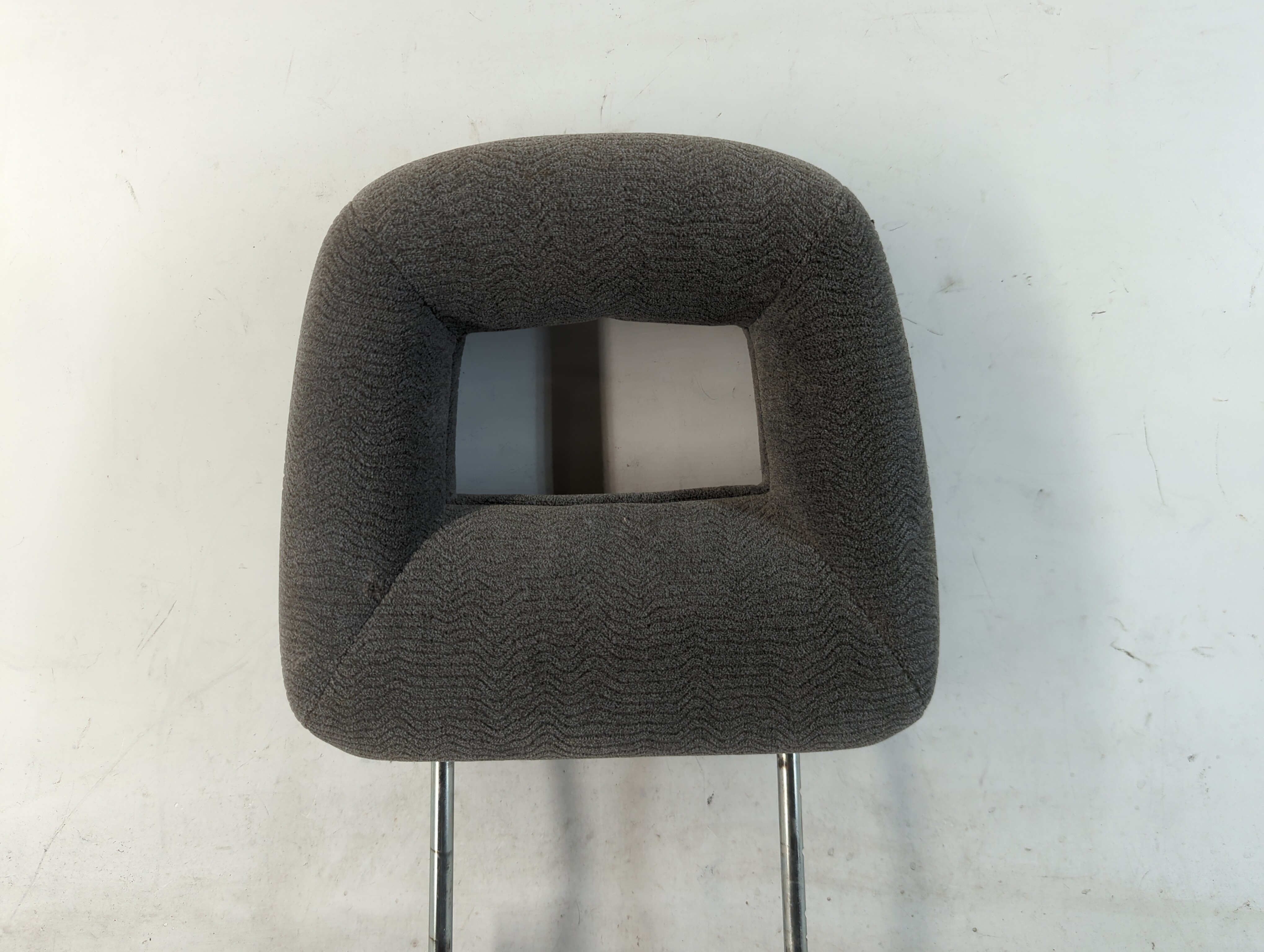 2002 Suzuki Xl-7 Headrest Head Rest Front Driver Passenger Seat Dark Grey 783023 - Oemusedautoparts1.com