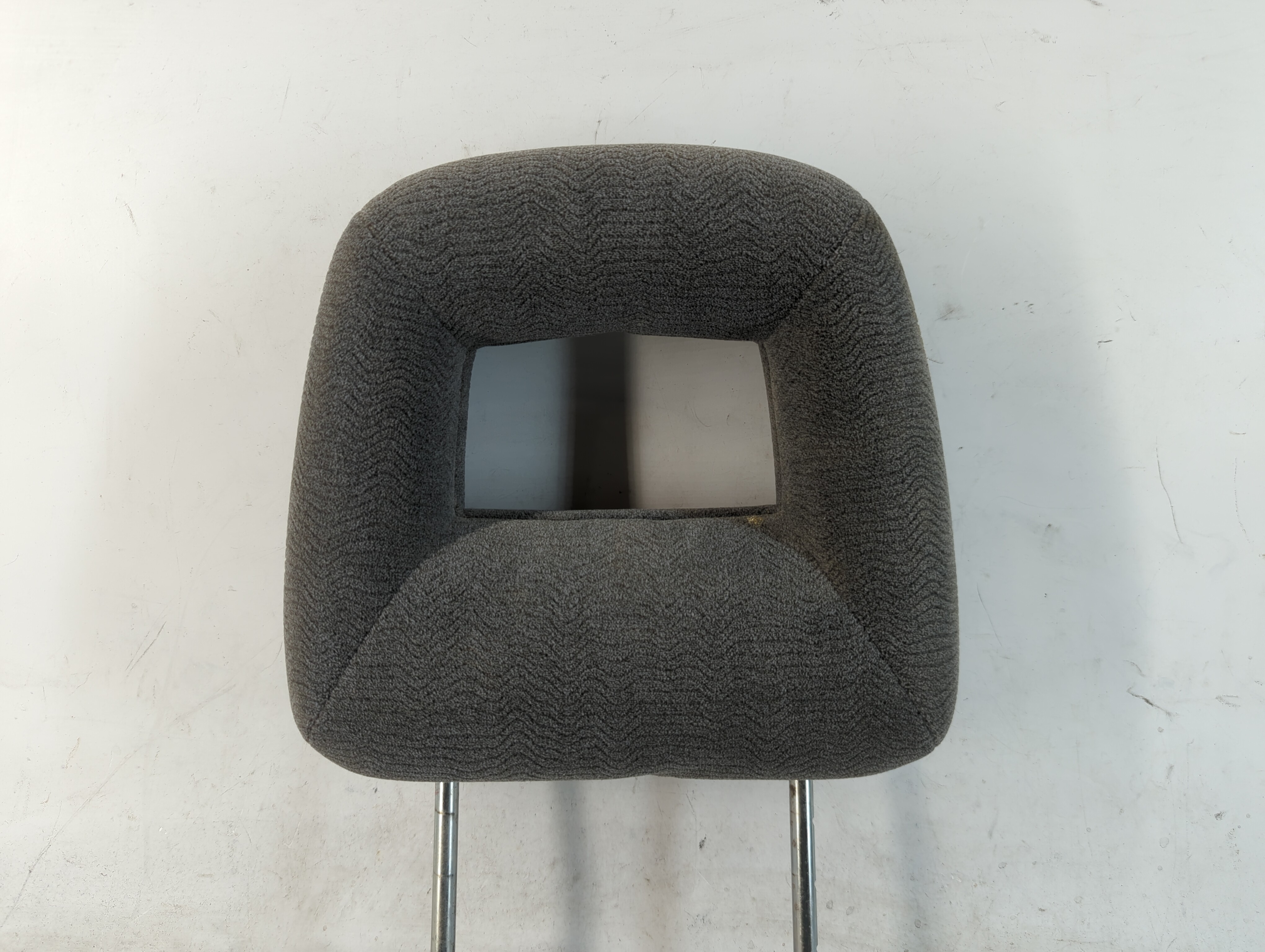 2002 Suzuki Xl-7 Headrest Head Rest Front Driver Passenger Seat Dark Grey 783024 - Oemusedautoparts1.com