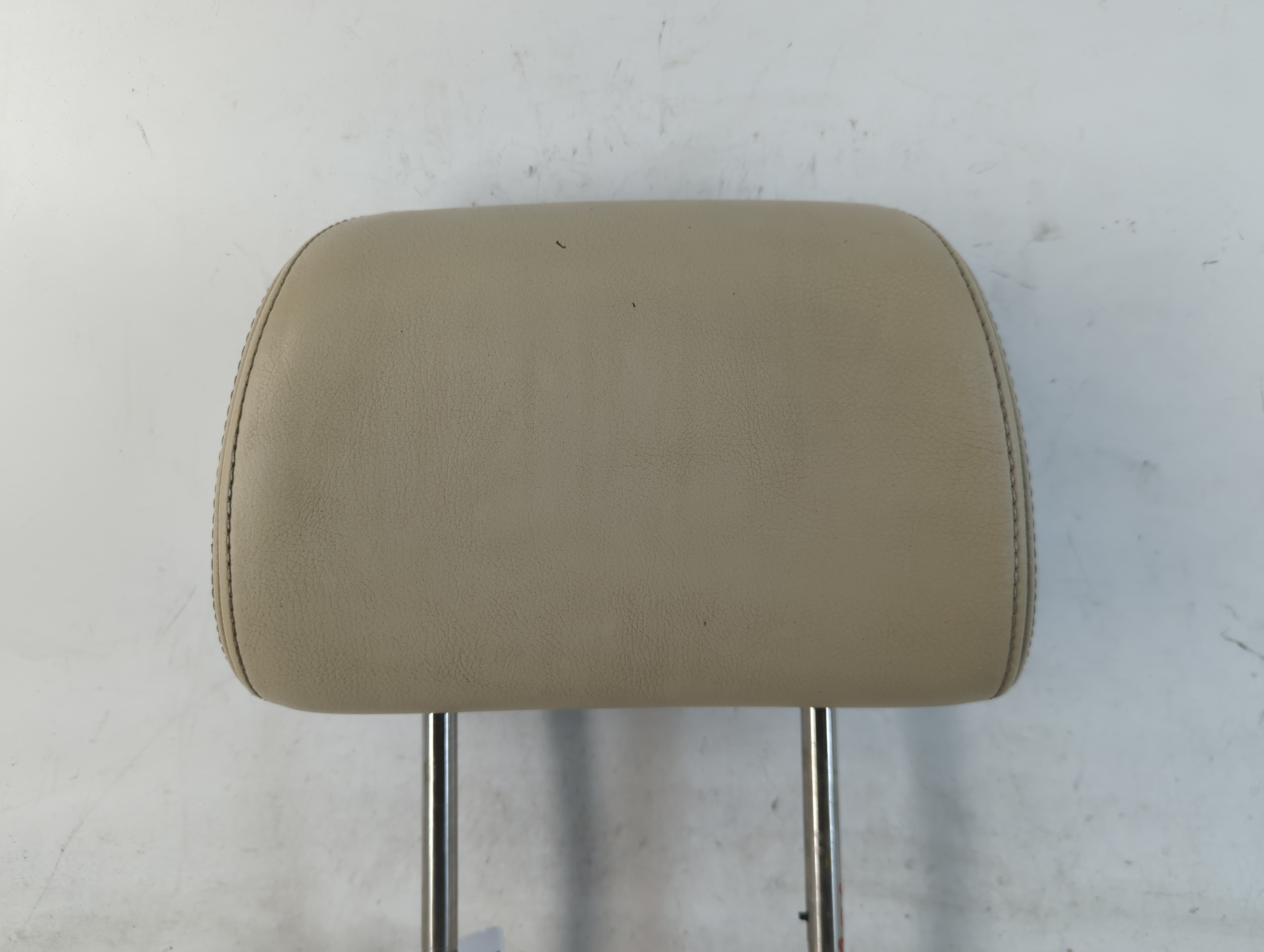 2006 Volkswagen Beetle Headrest Head Rest Front Driver Passenger Seat 783132 - Oemusedautoparts1.com