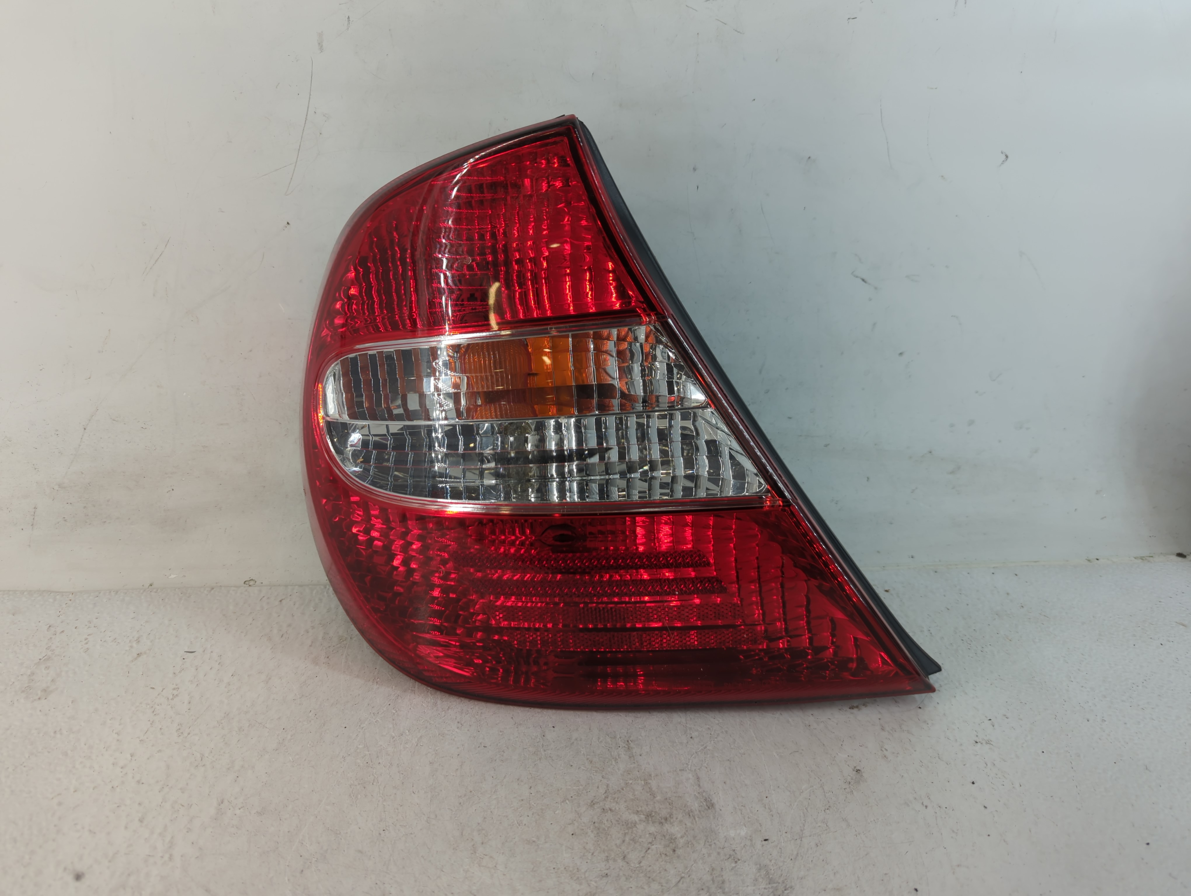 2002-2004 Toyota Camry Driver Left Side Tail Light Taillight Oem 783139 - Oemusedautoparts1.com