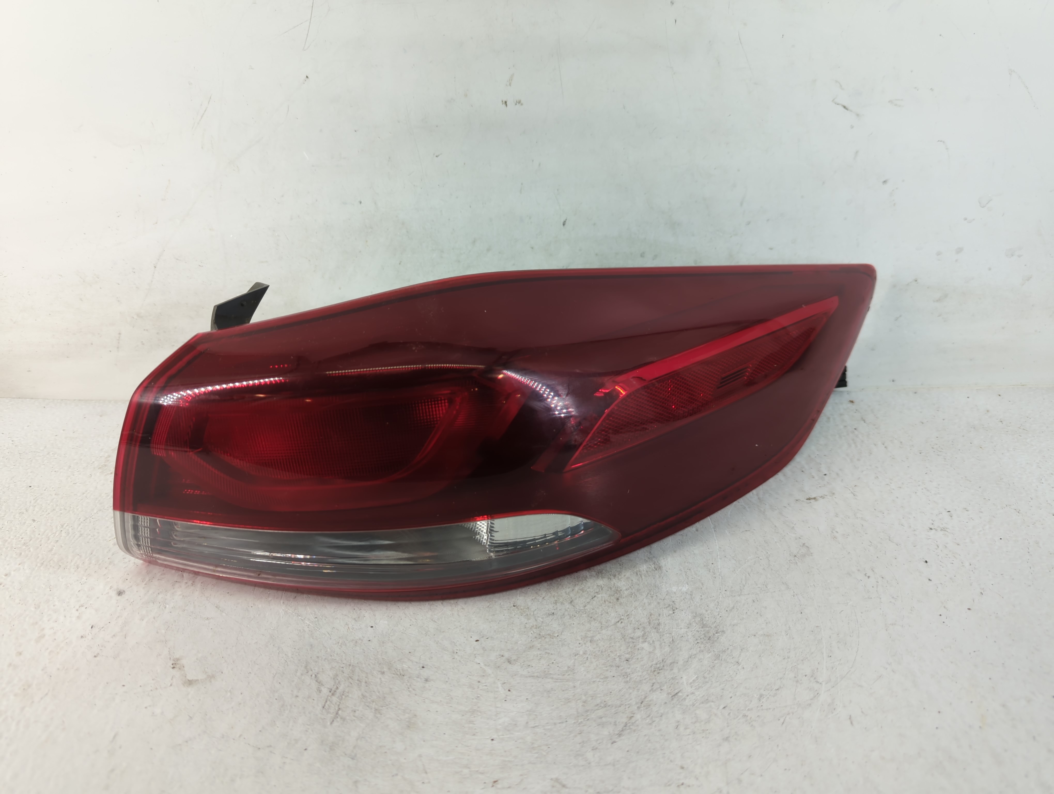 2017-2018 Hyundai Elantra Passenger Right Side Tail Light Taillight Oem 783142 - Oemusedautoparts1.com