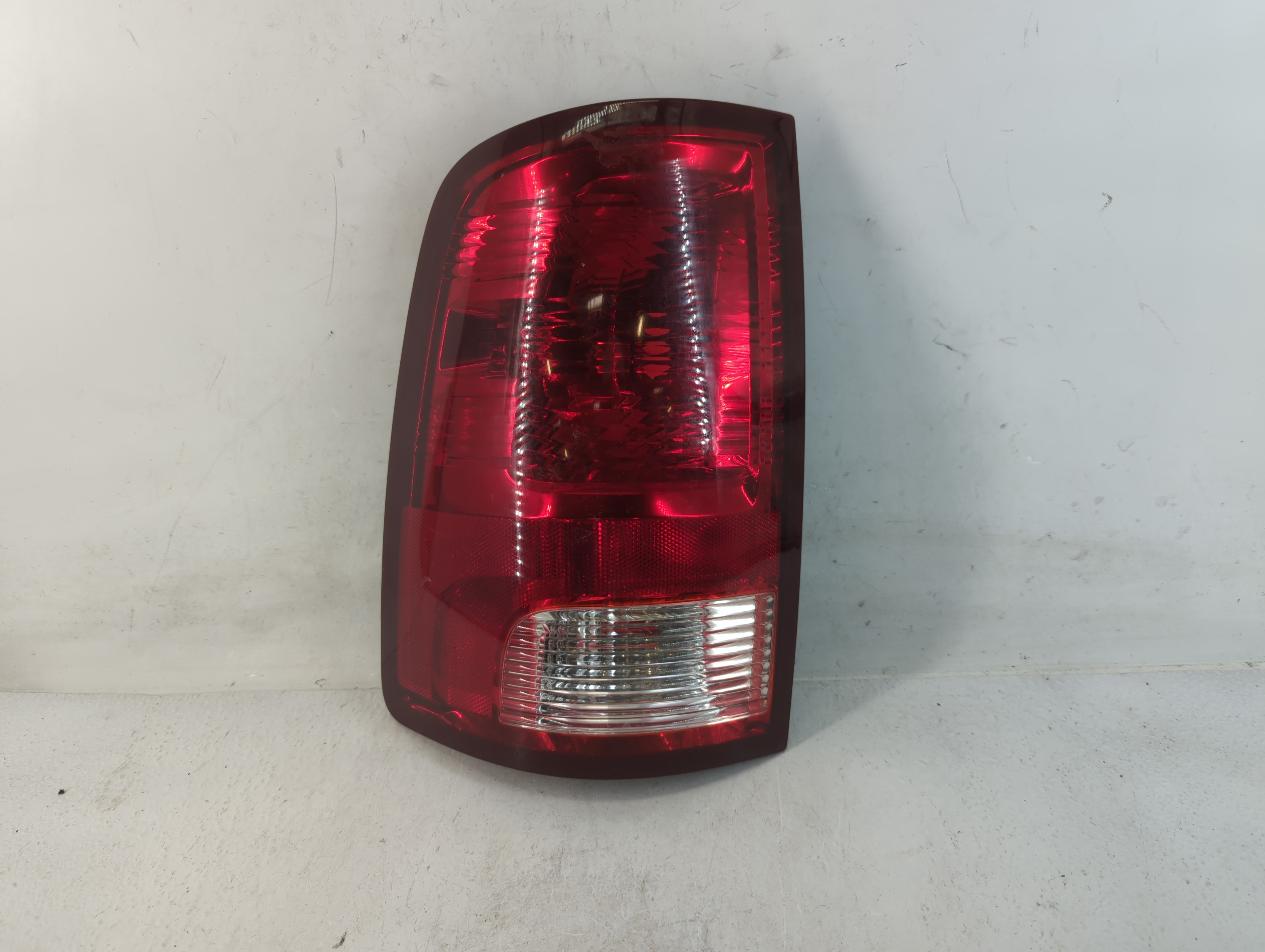 Dodge Ram 1500 Driver Left Side Tail Light Taillight Oem 783286 - Oemusedautoparts1.com