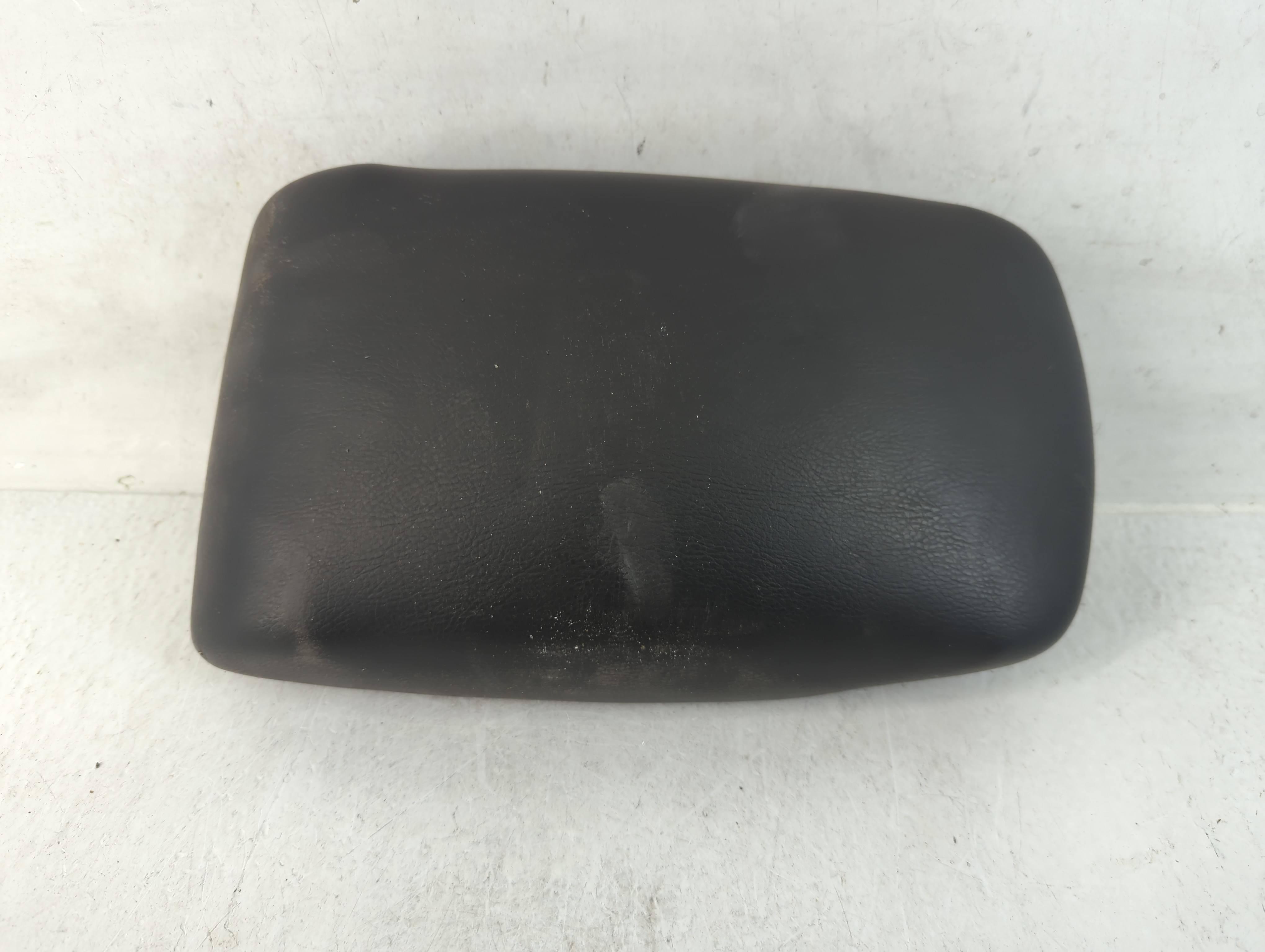 Picture of 2013-2016 Nissan Sentra Center Console Armrest Cover Lid Black 783303