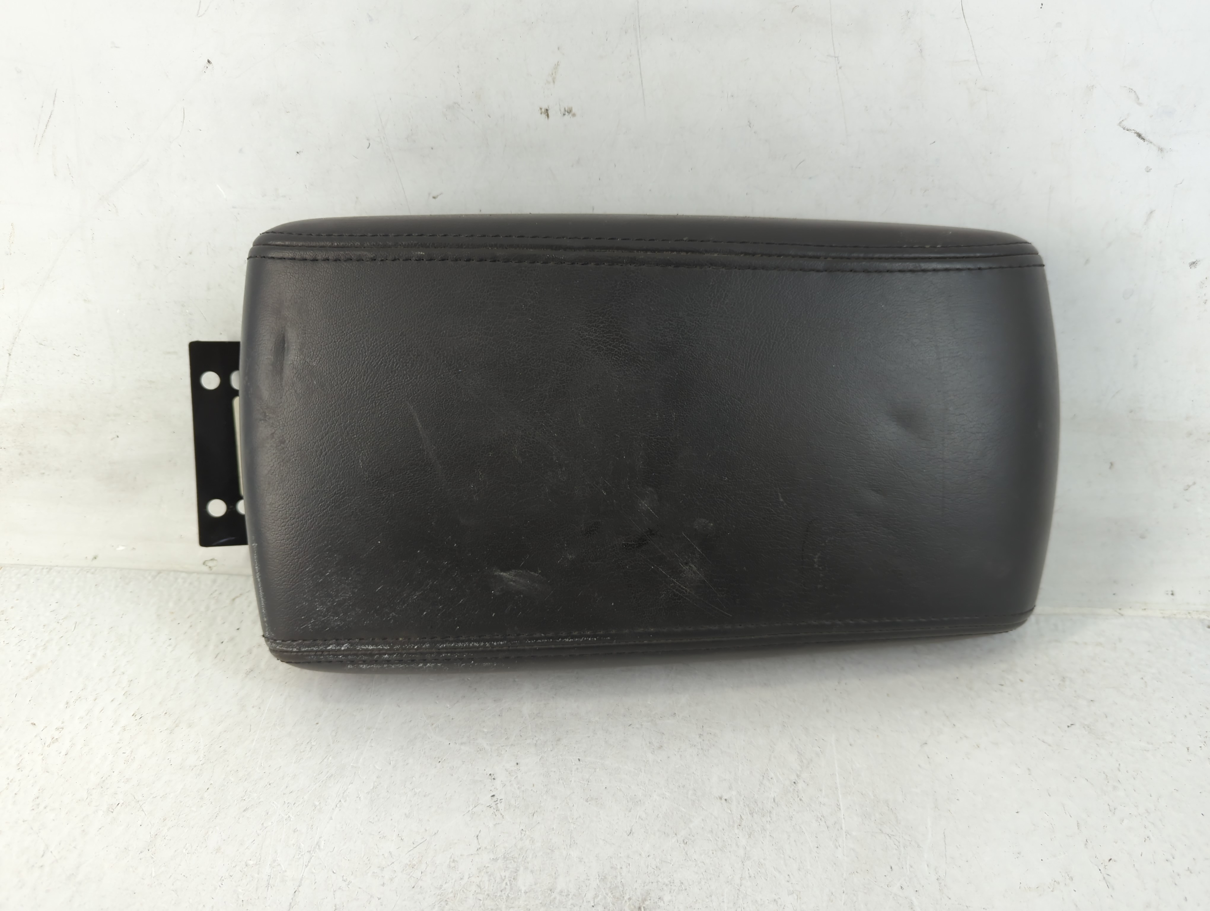 Picture of 2007-2016 Chevrolet Impala Center Console Armrest Cover Lid Black 783420