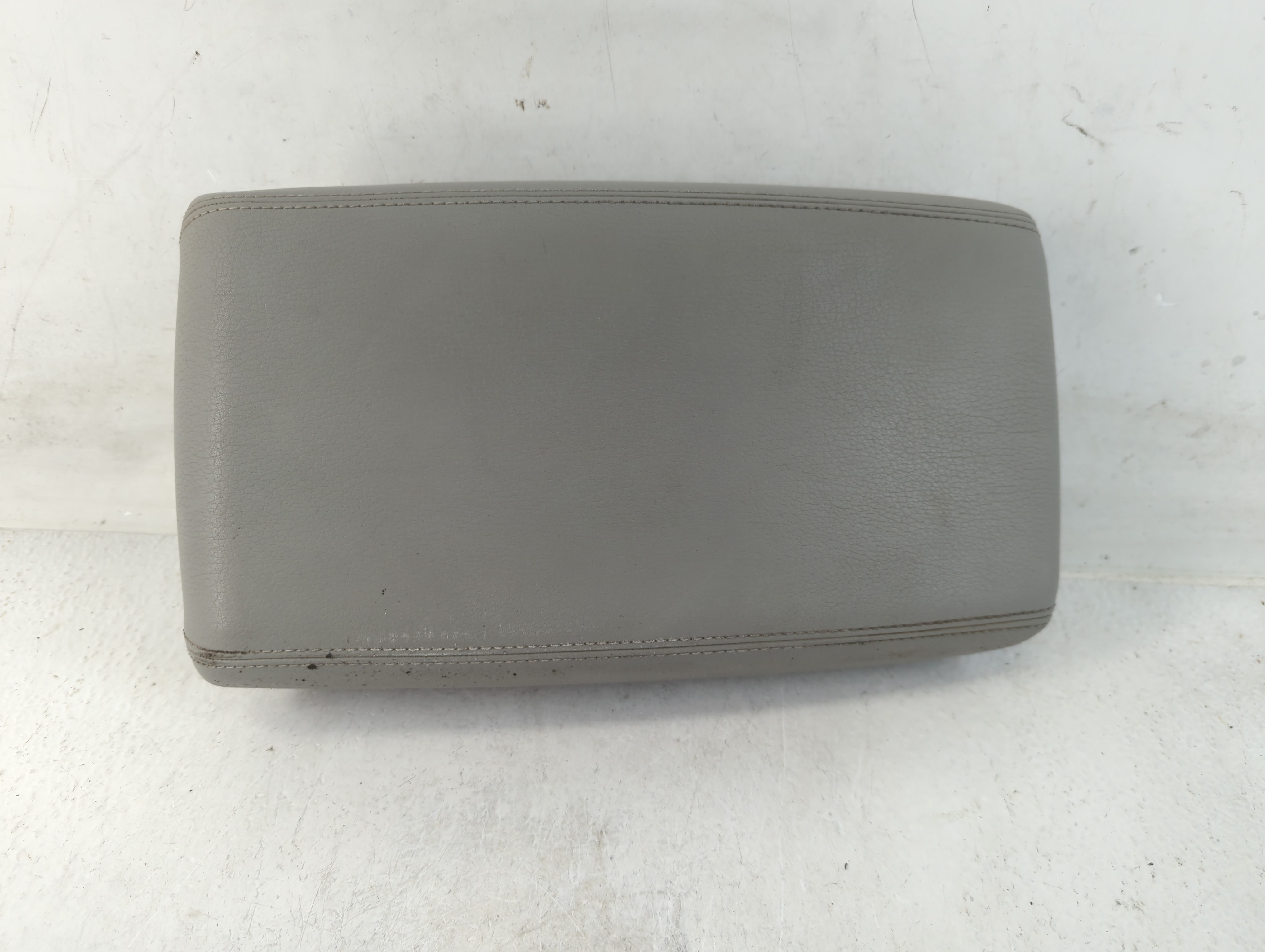 Picture of 2011-2018 Audi A6 Center Console Armrest Cover Lid Grey 783465