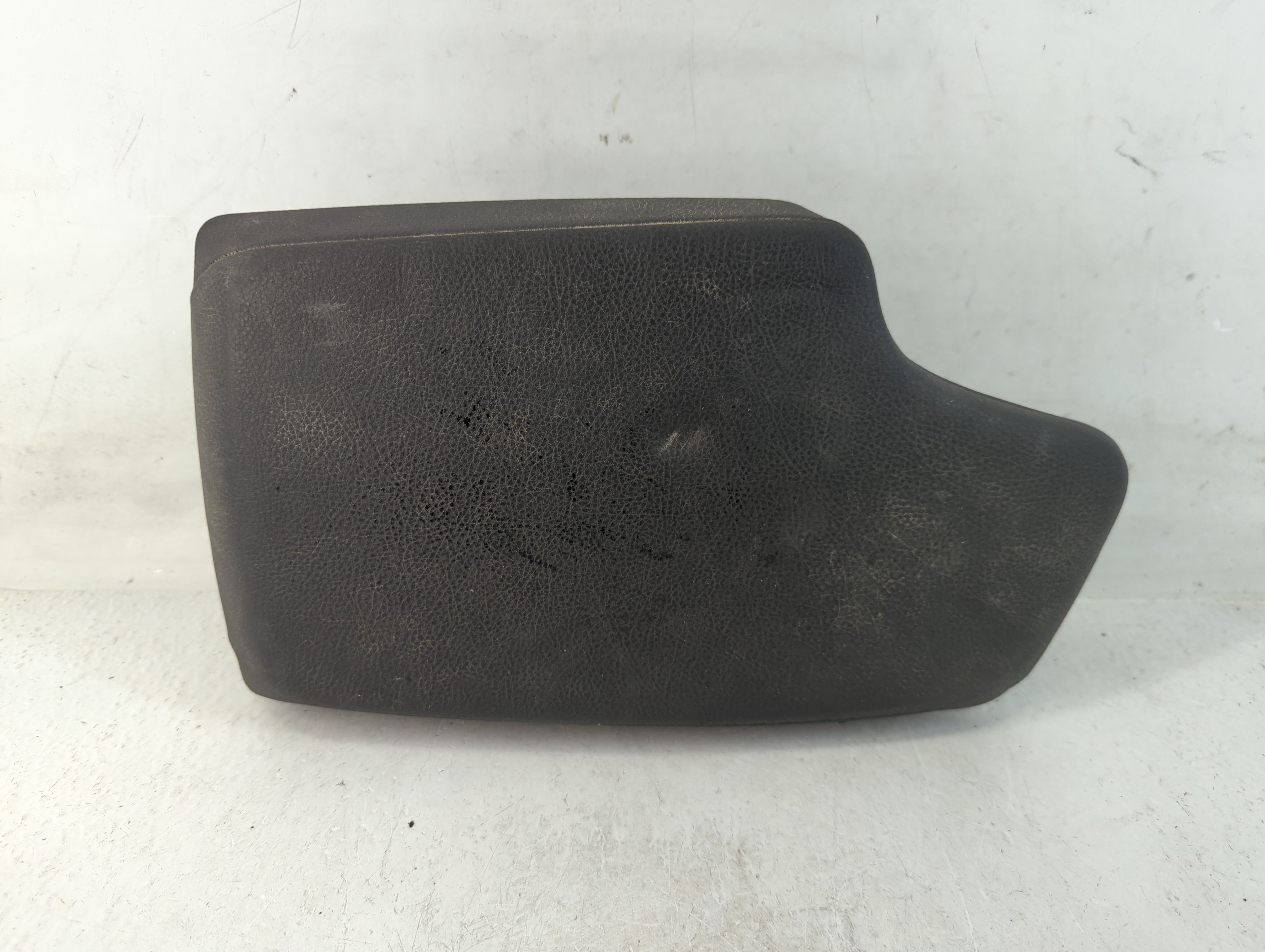 2014 Bmw 320i Center Console Armrest Cover Lid Black 783467 - Oemusedautoparts1.com