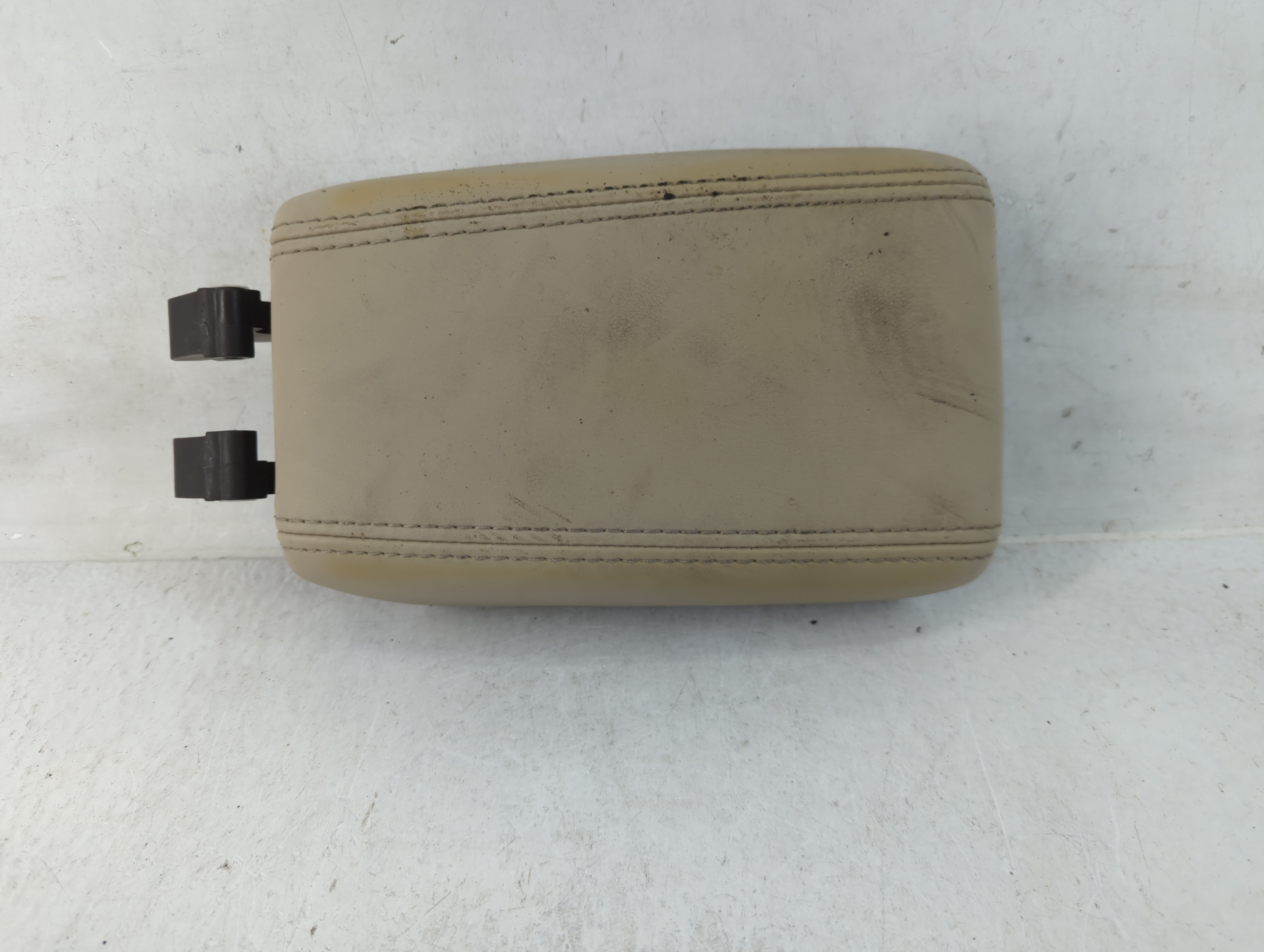 2015-2017 Buick Verano Center Console Armrest Cover Lid Beige 783470 - Oemusedautoparts1.com