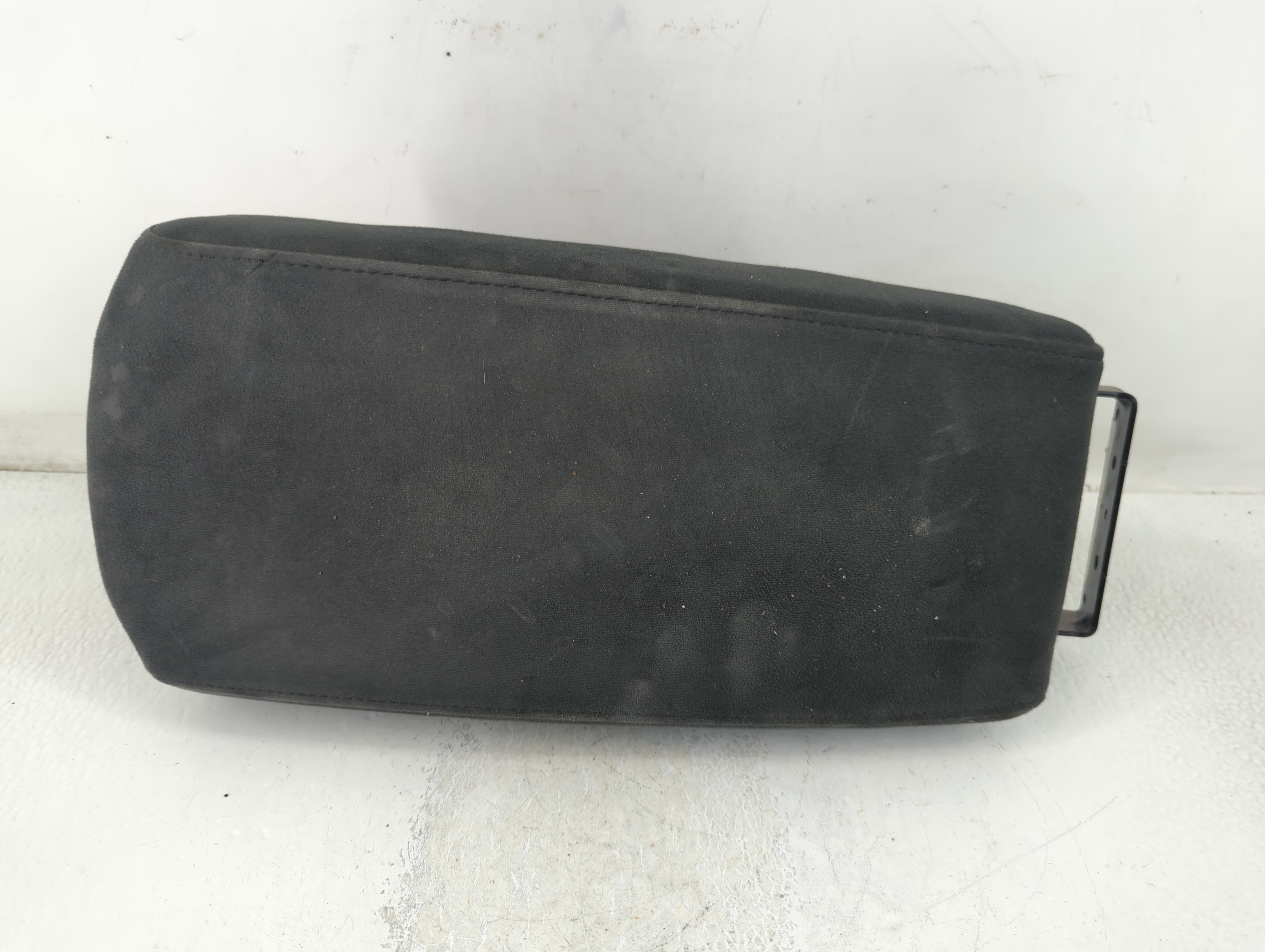 2015-2015 Nissan Altima Center Console Armrest Cover Lid Black 783509 - Oemusedautoparts1.com