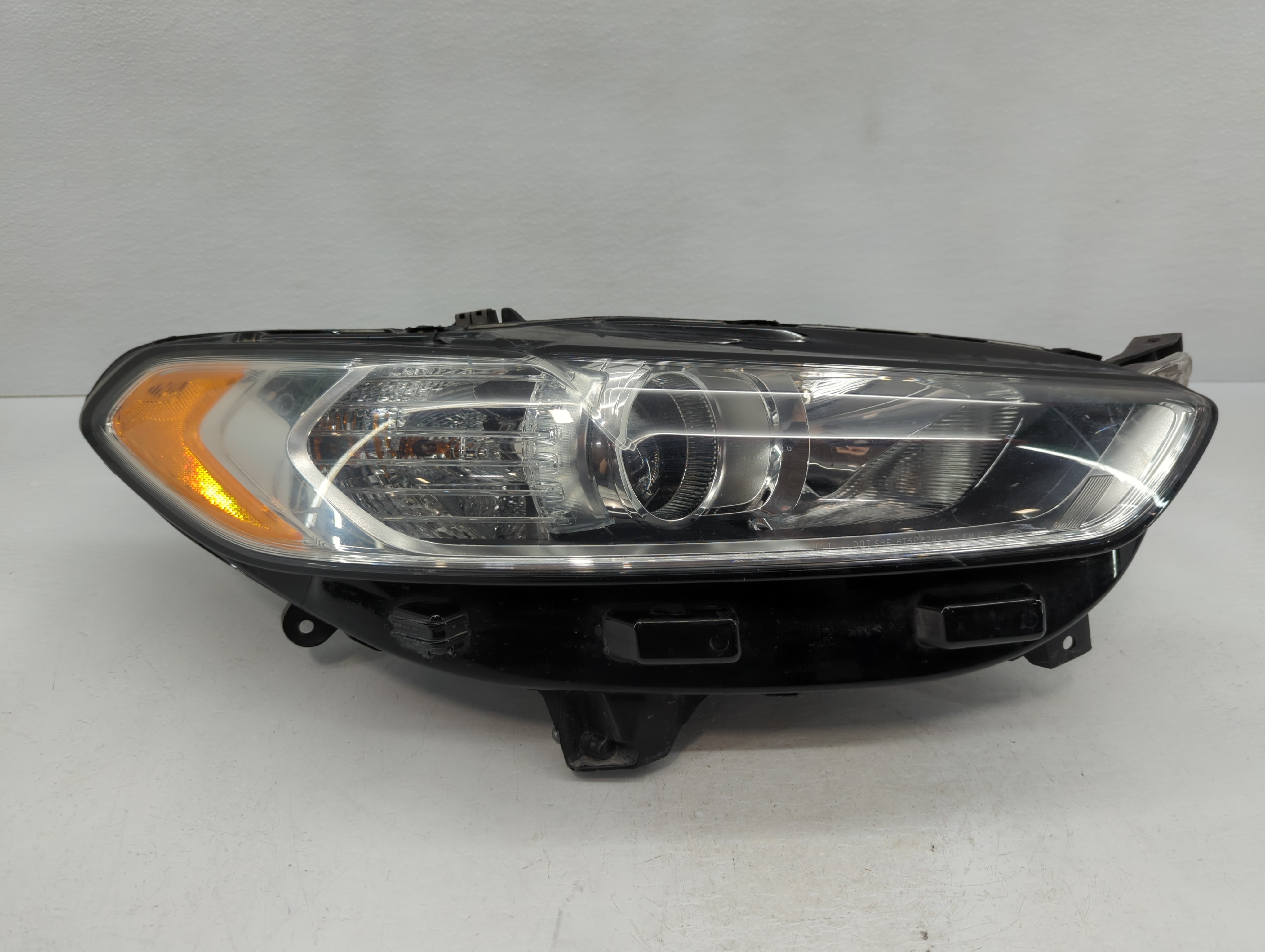2013-2016 Ford Fusion Passenger Right Oem Head Light Headlight Lamp 783552 - Oemusedautoparts1.com