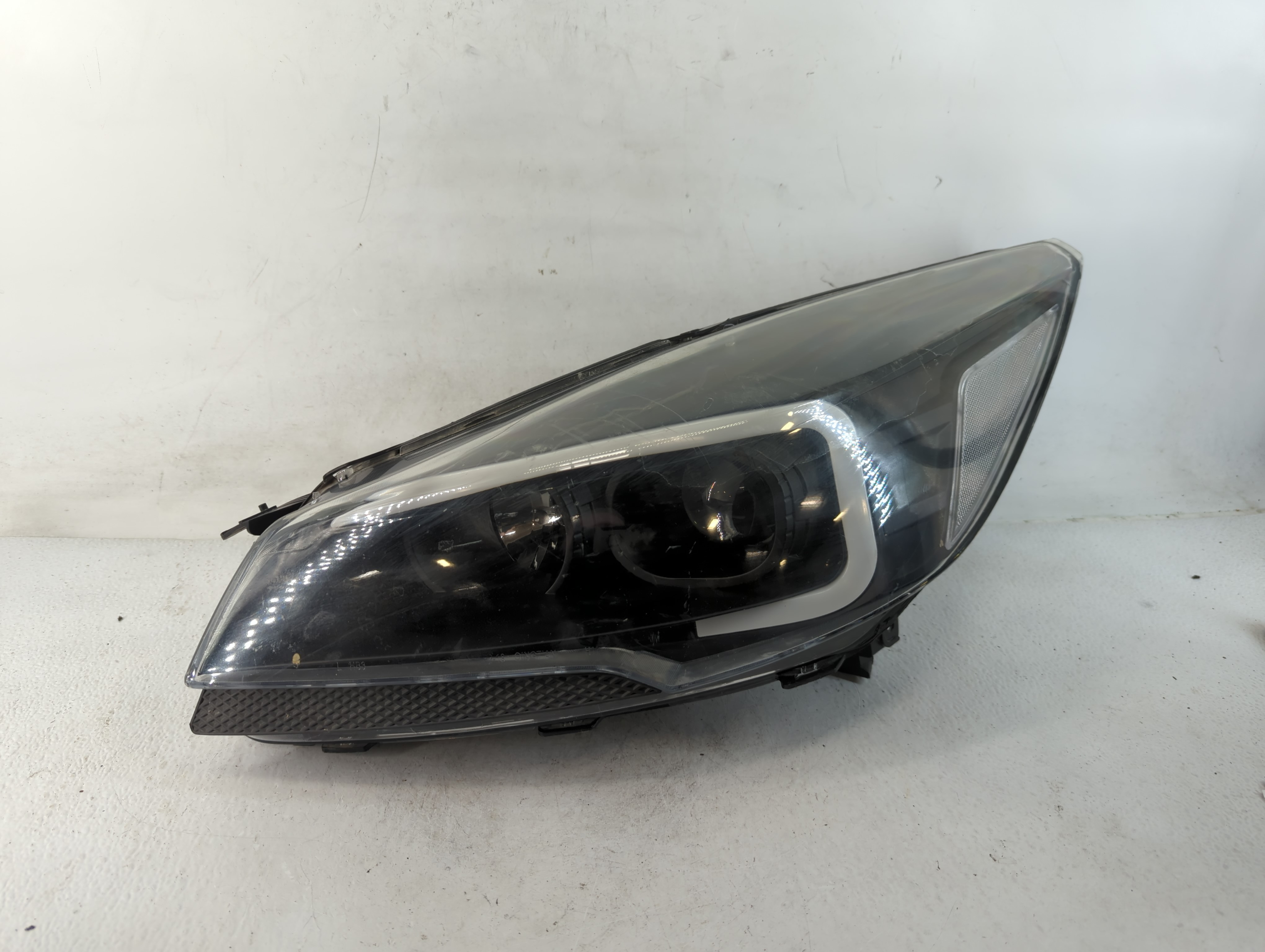 Picture of 2013-2016 Ford Escape Driver Left Oem Head Light Headlight Lamp 783623