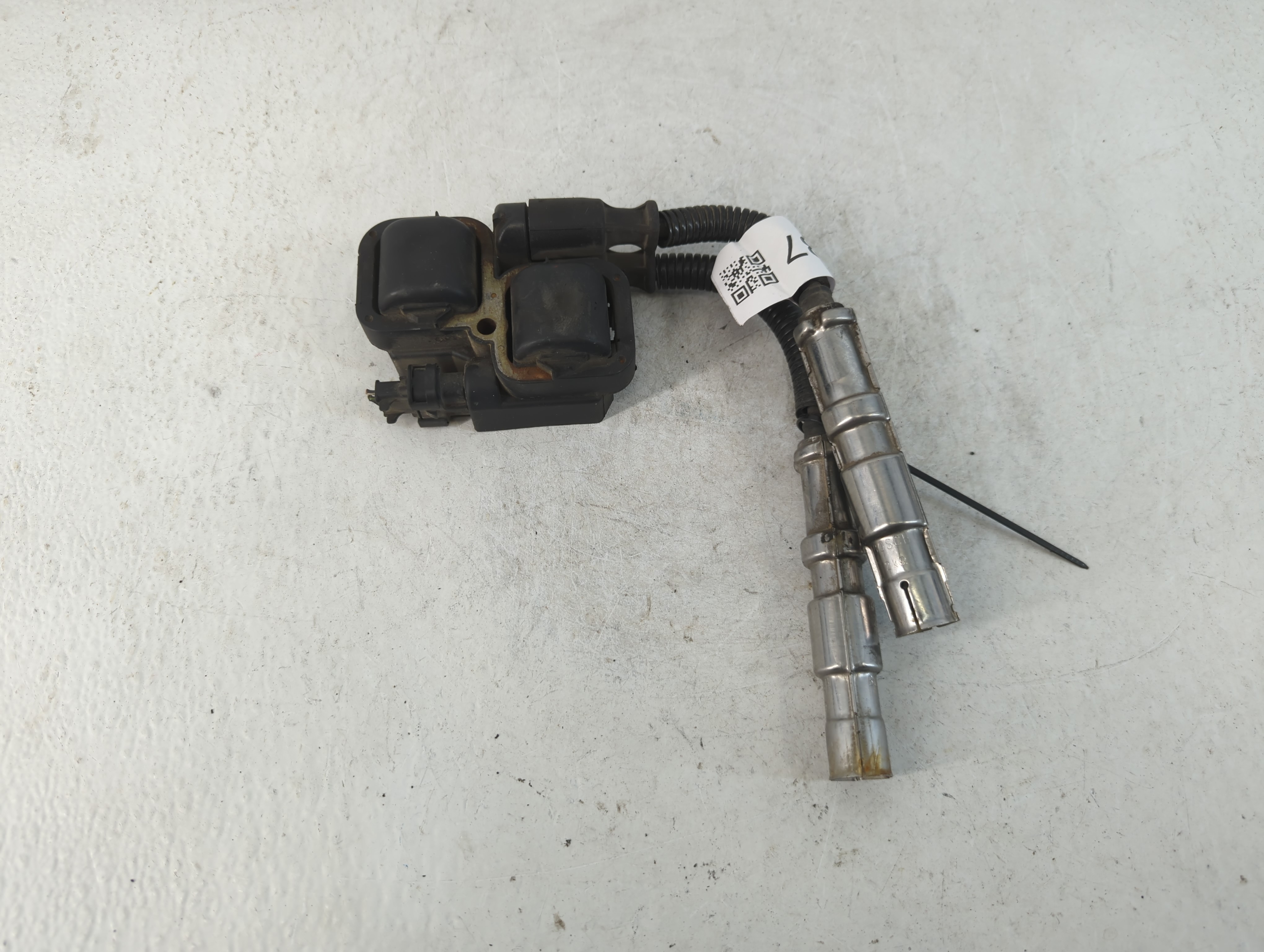 Picture of 2006-2012 Mercedes-benz E350 Ignition Coil Igniter Pack 783637