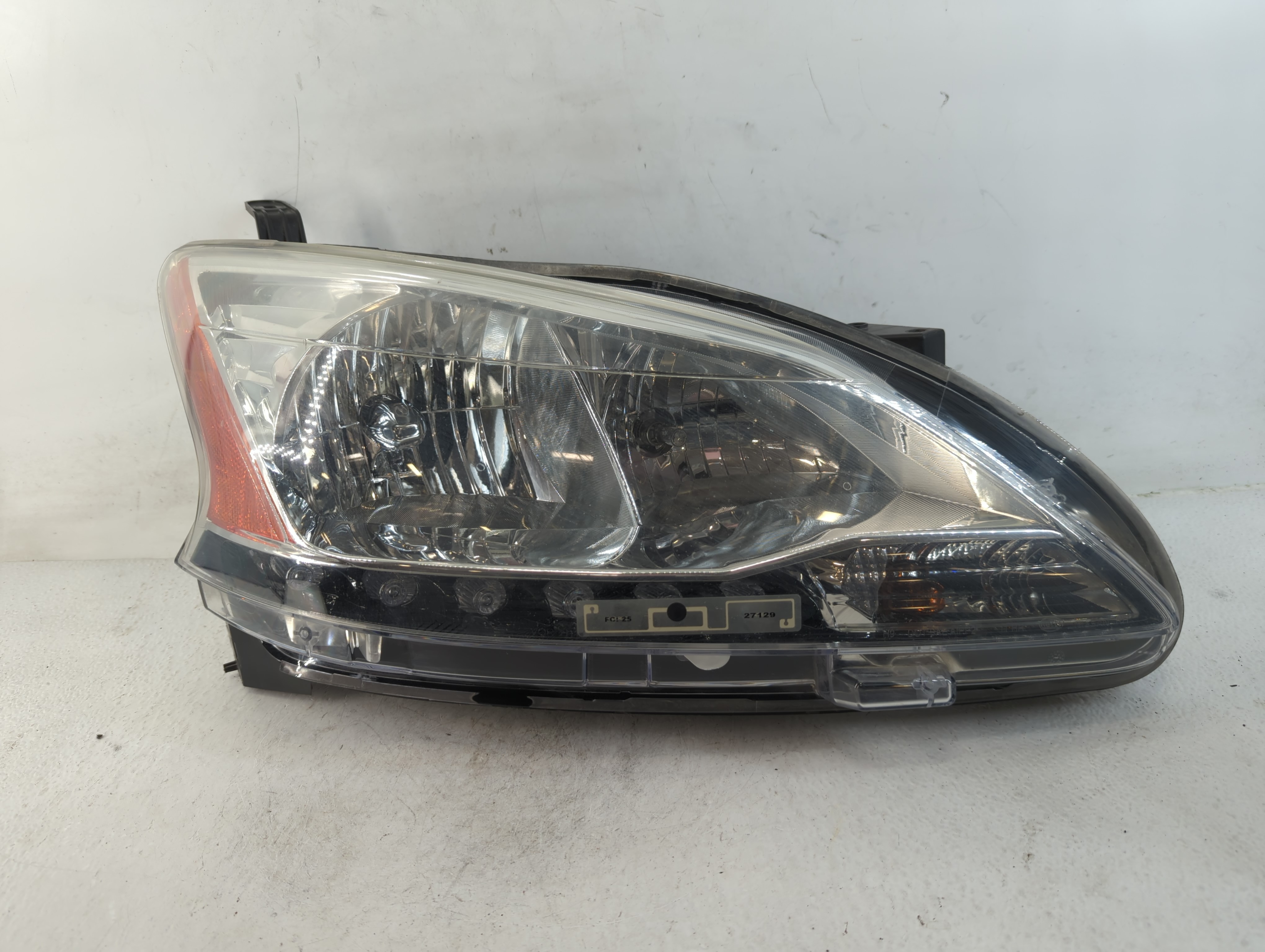 2013-2015 Nissan Sentra Passenger Right Oem Head Light Headlight Lamp 783659 - Oemusedautoparts1.com
