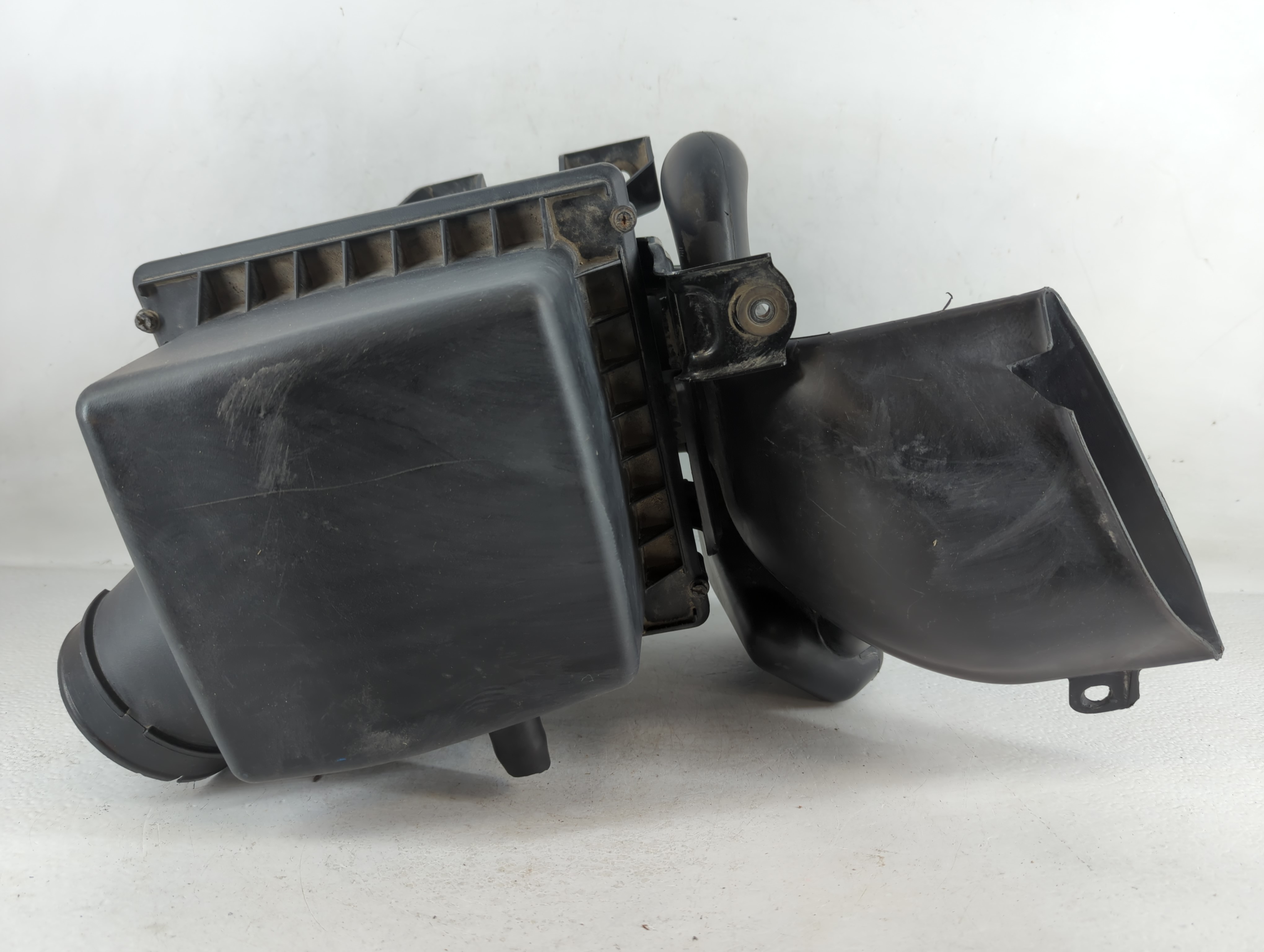 Picture of 2011-2014 Chrysler 200 Air Cleaner Intake-duct Hose Tube 783949
