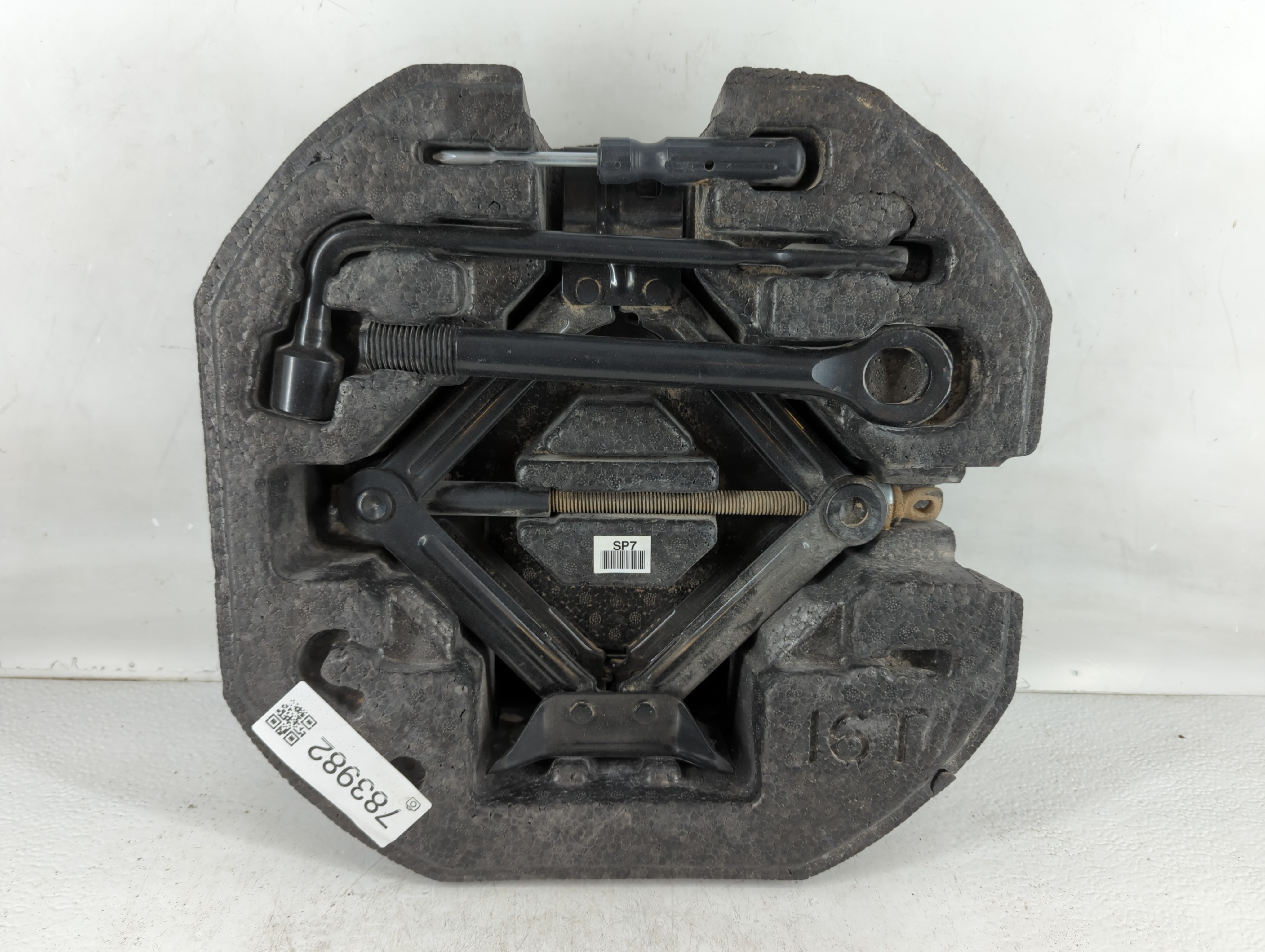 2019 Hyundai Kona Spare Scissor Car Jack 783982 - Oemusedautoparts1.com