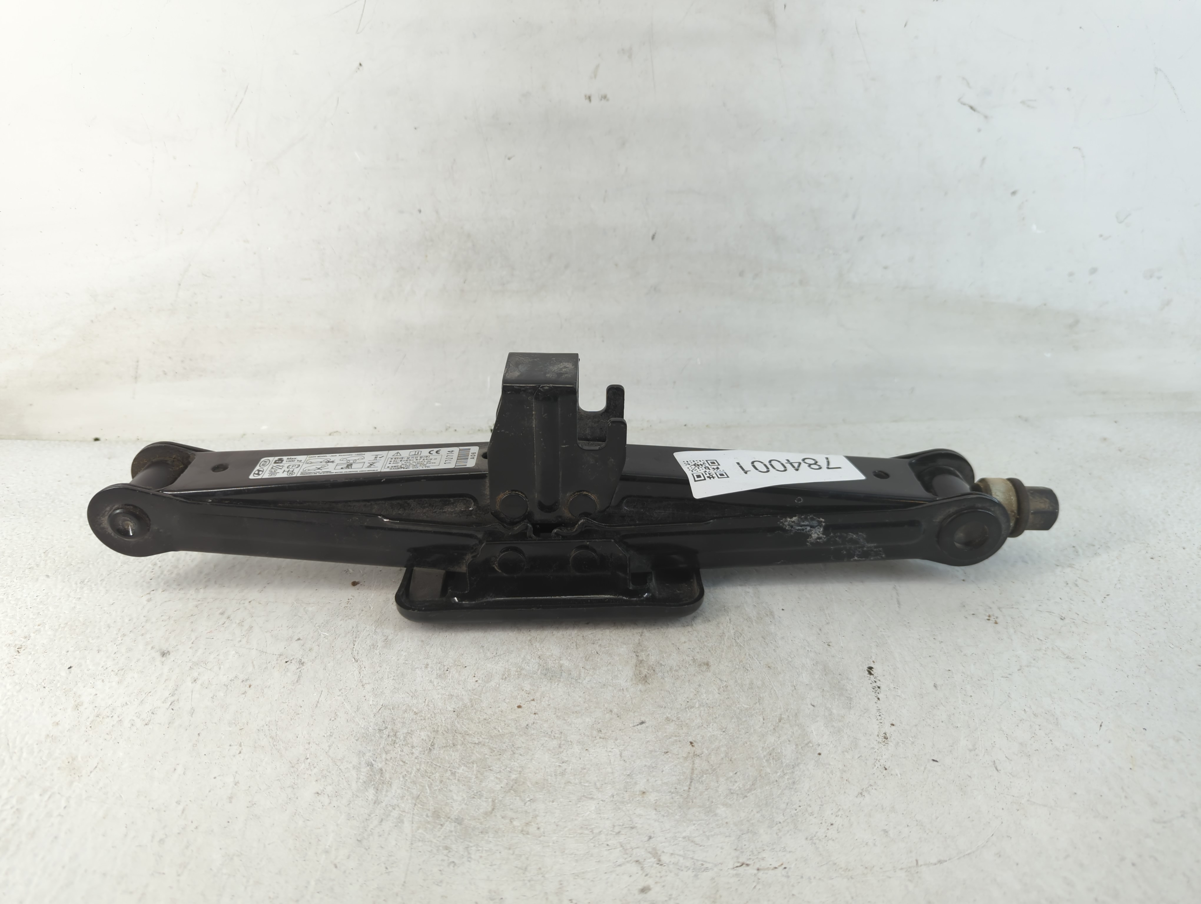 Picture of 2018 Kia Sedona Spare Scissor Car Jack 784001
