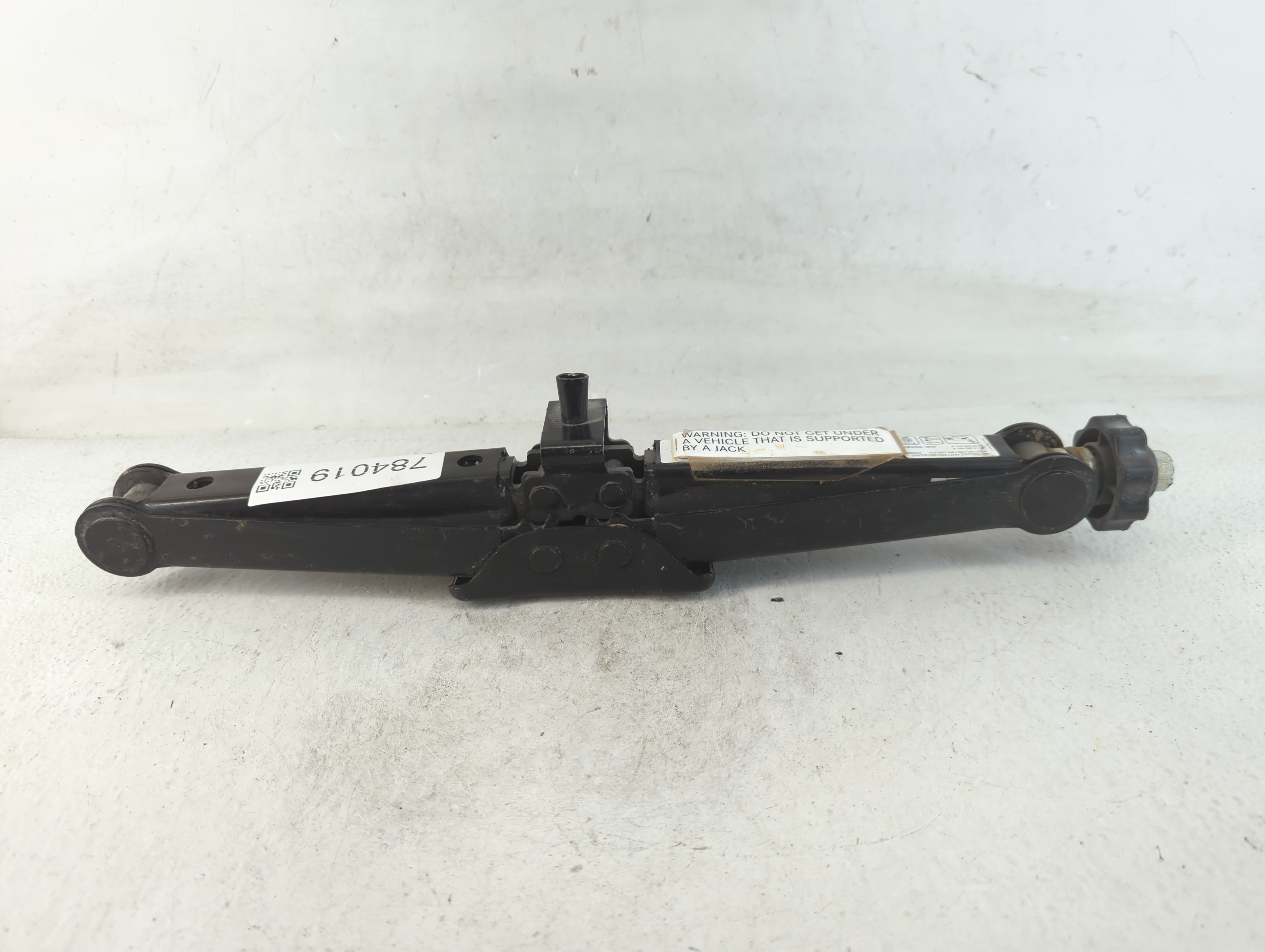 2016 Mercedes-benz Gle350 Spare Scissor Car Jack 784019 - Oemusedautoparts1.com