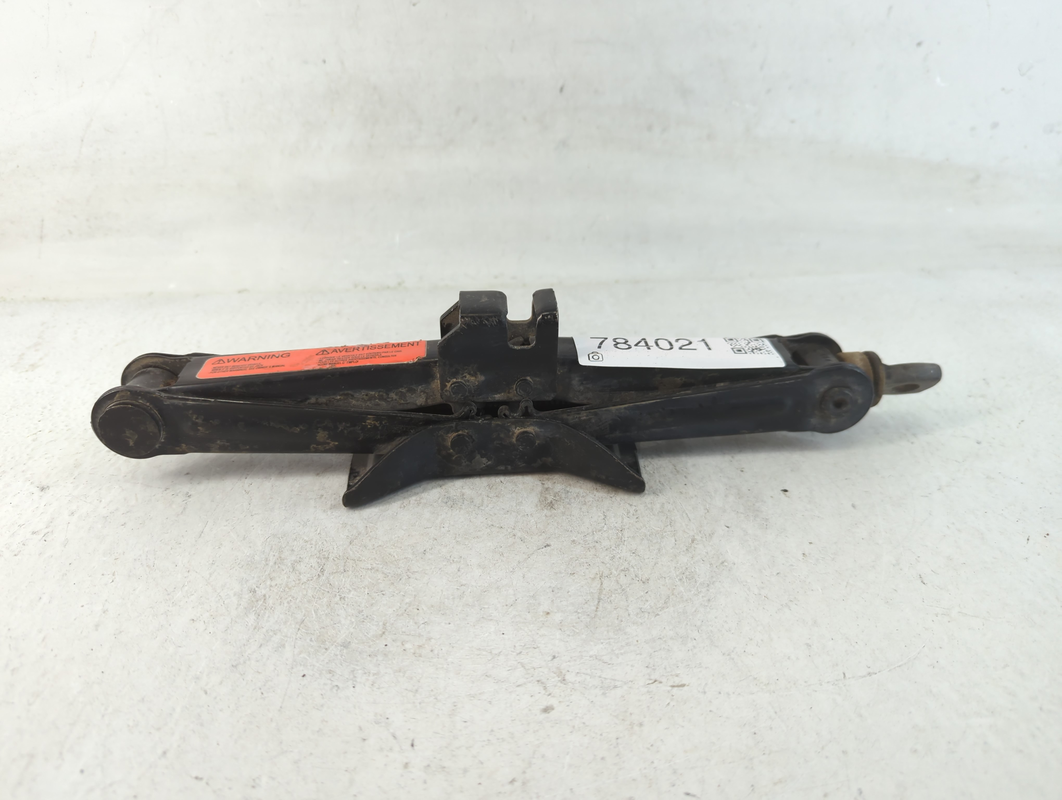 Picture of 2015 Nissan Sentra Spare Scissor Car Jack 784021
