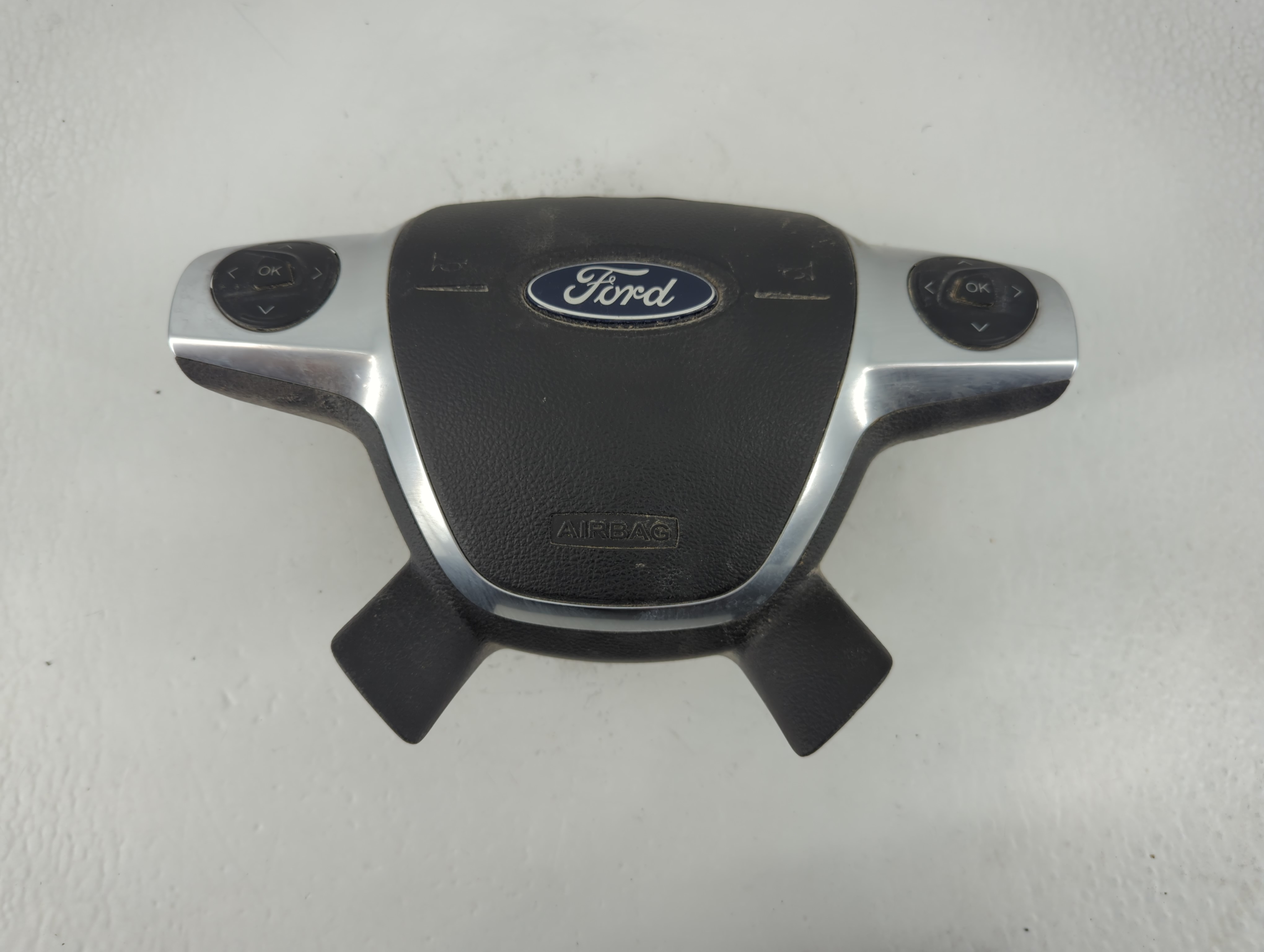2013-2014 Ford Escape Air Bag Driver Left Steering Wheel Mounted 784188 - Oemusedautoparts1.com