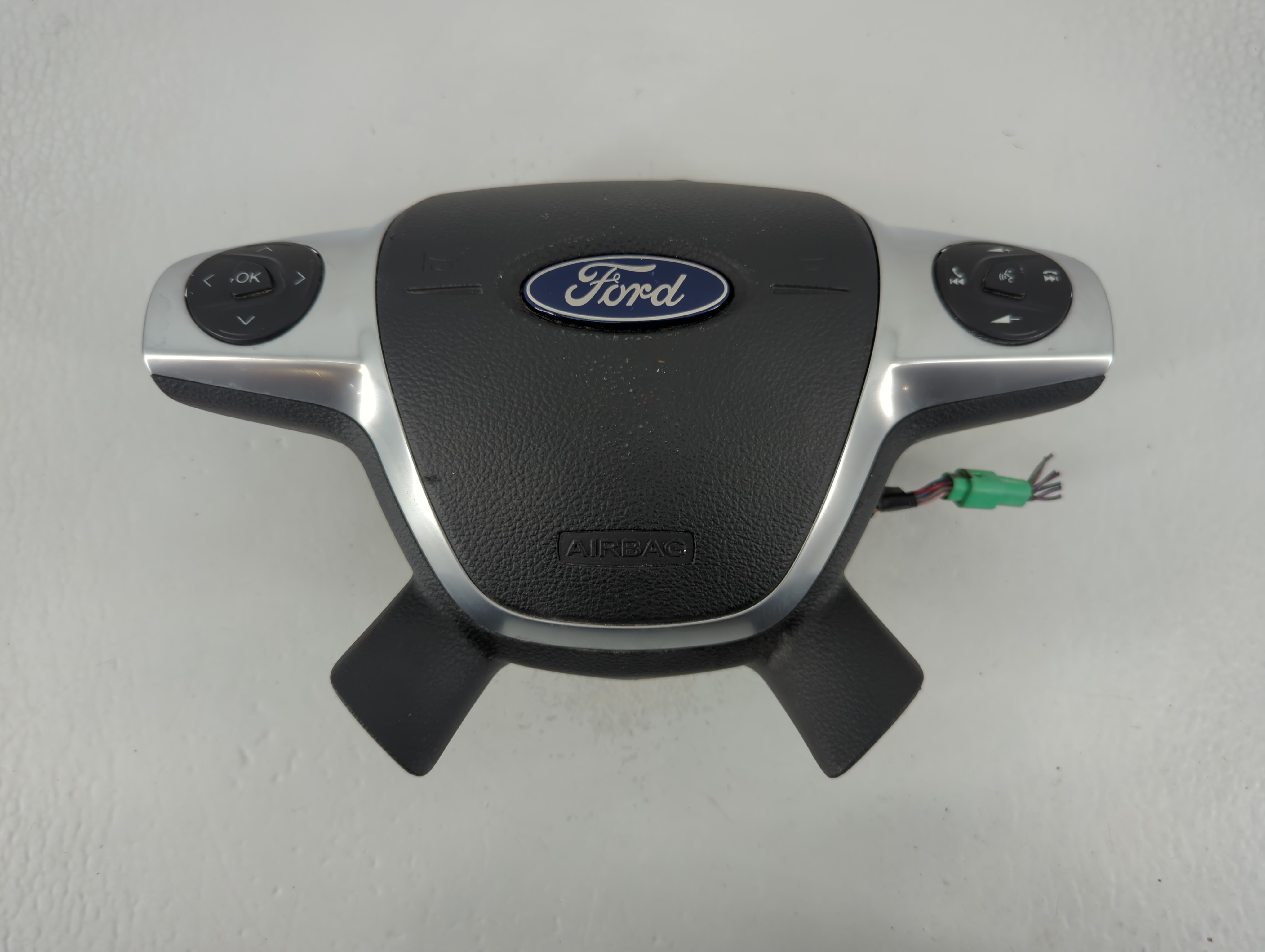 2013-2016 Ford Escape Air Bag Driver Left Steering Wheel Mounted 784226 - Oemusedautoparts1.com