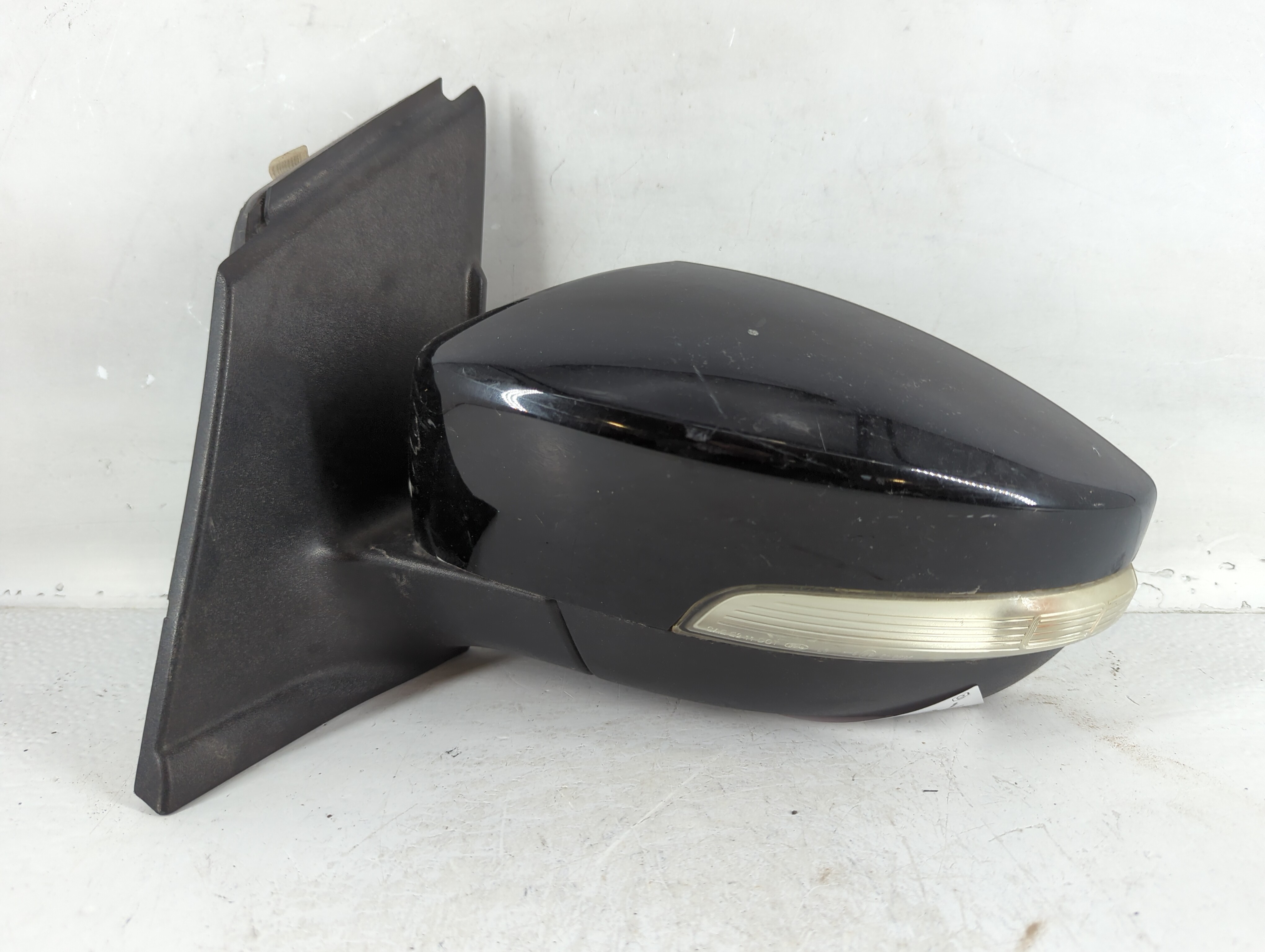 2017-2019 Ford Escape Driver Left Side View Power Door Mirror Black 784253 - Oemusedautoparts1.com