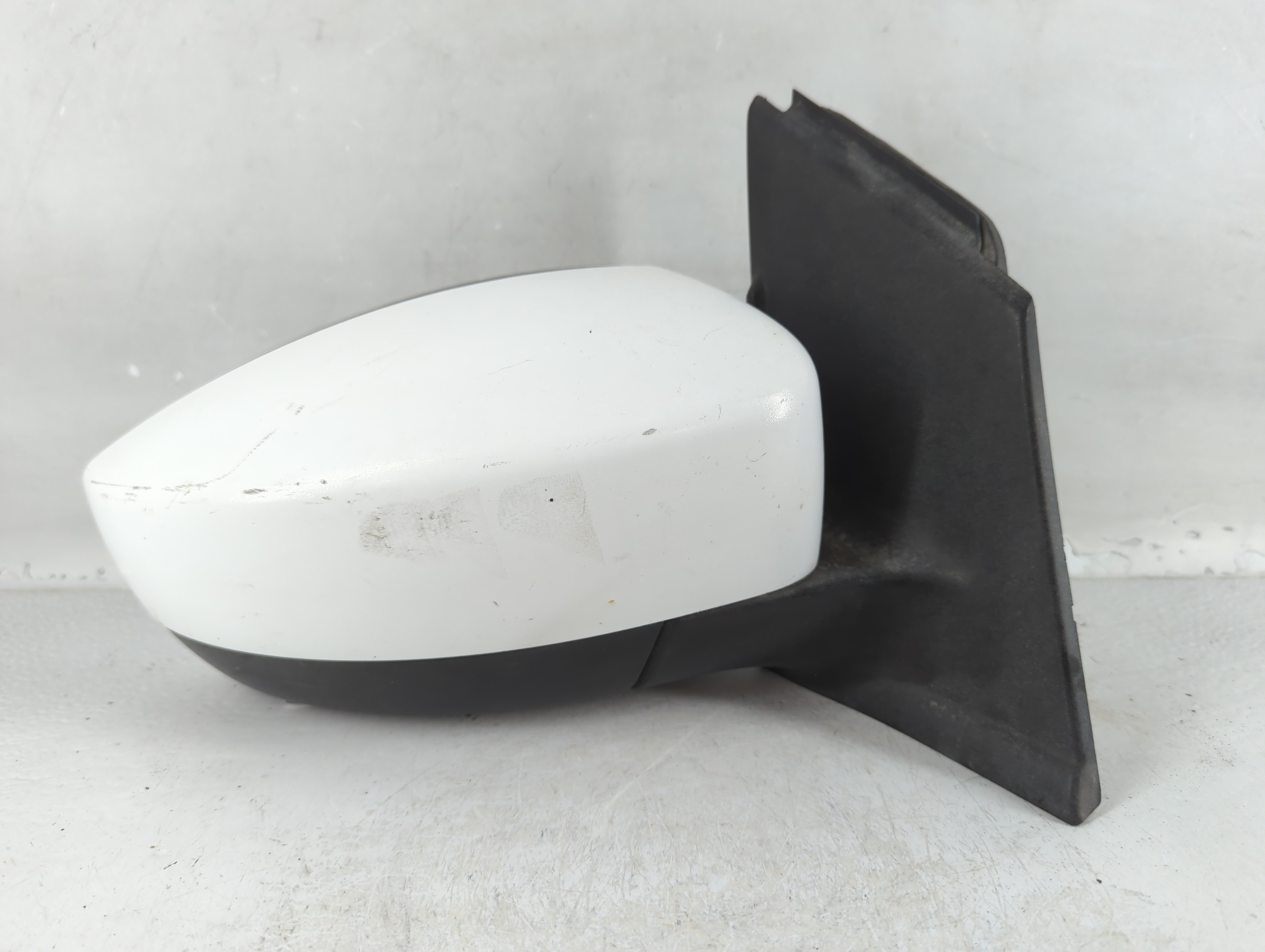 2013-2016 Ford Escape Passenger Right Side View Power Door Mirror White 784255 - Oemusedautoparts1.com