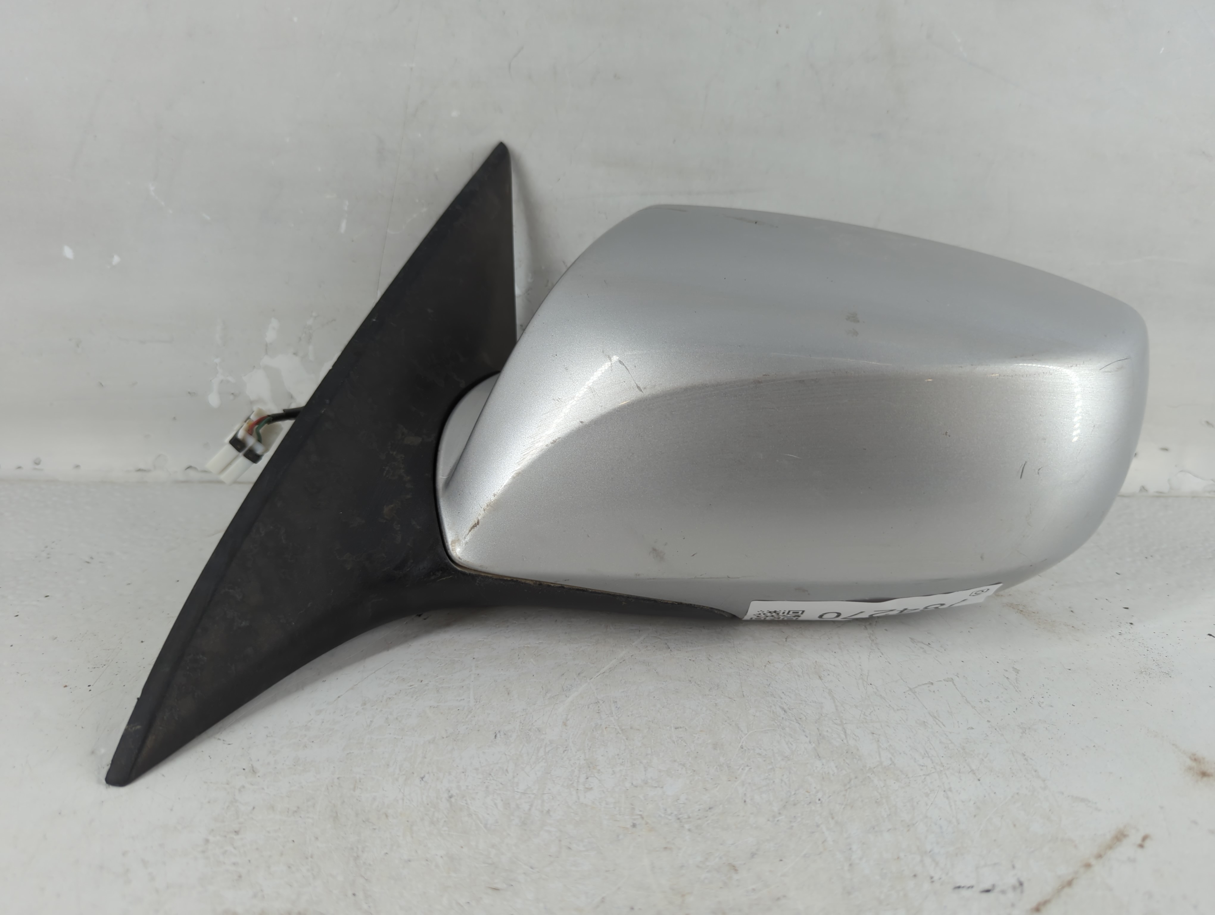2009-2016 Hyundai Genesis Driver Left Side View Power Door Mirror Grey 784270 - Oemusedautoparts1.com