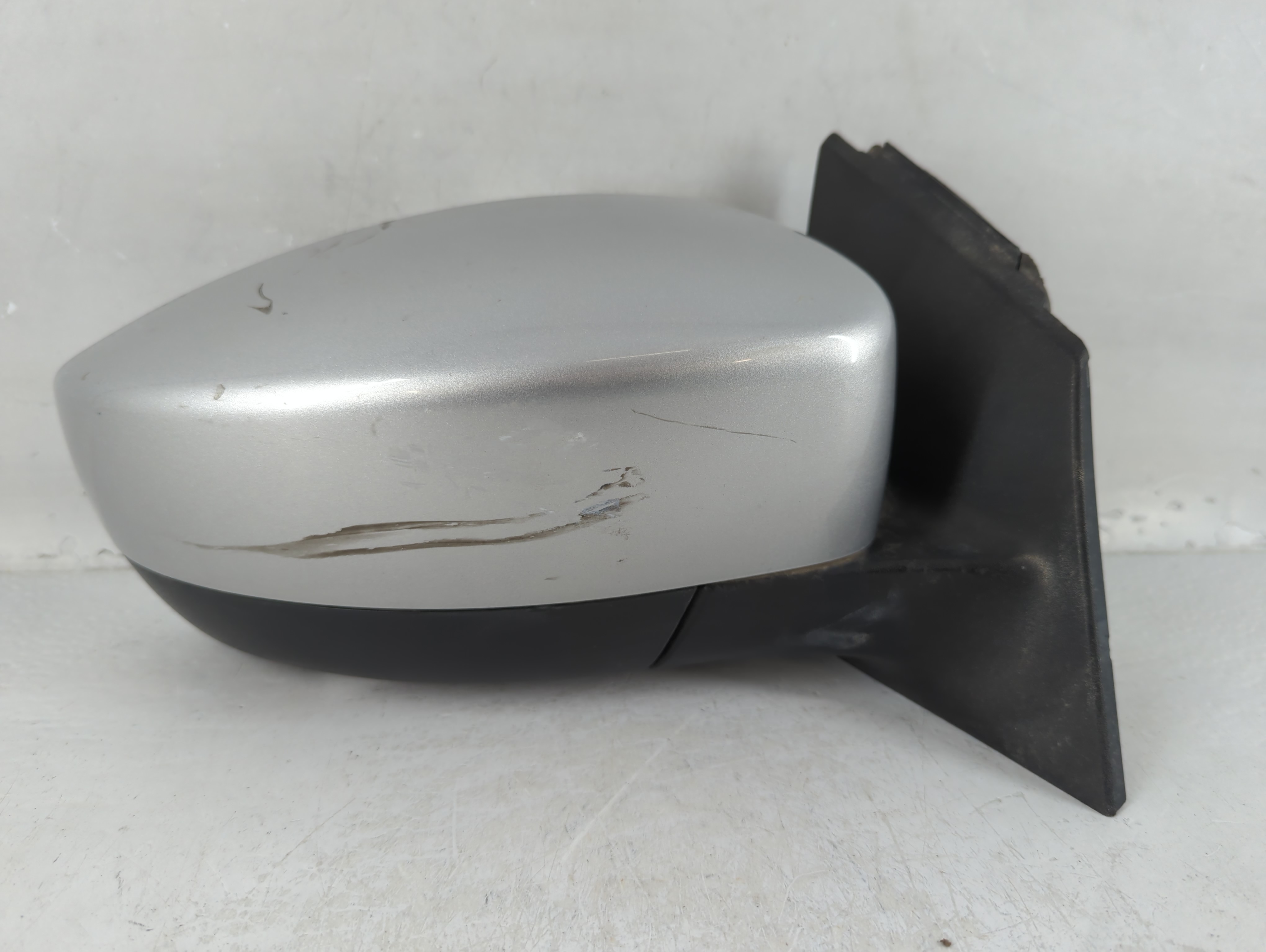 2018 Ford Focus Passenger Right Side View Power Door Mirror Grey 784300 - Oemusedautoparts1.com