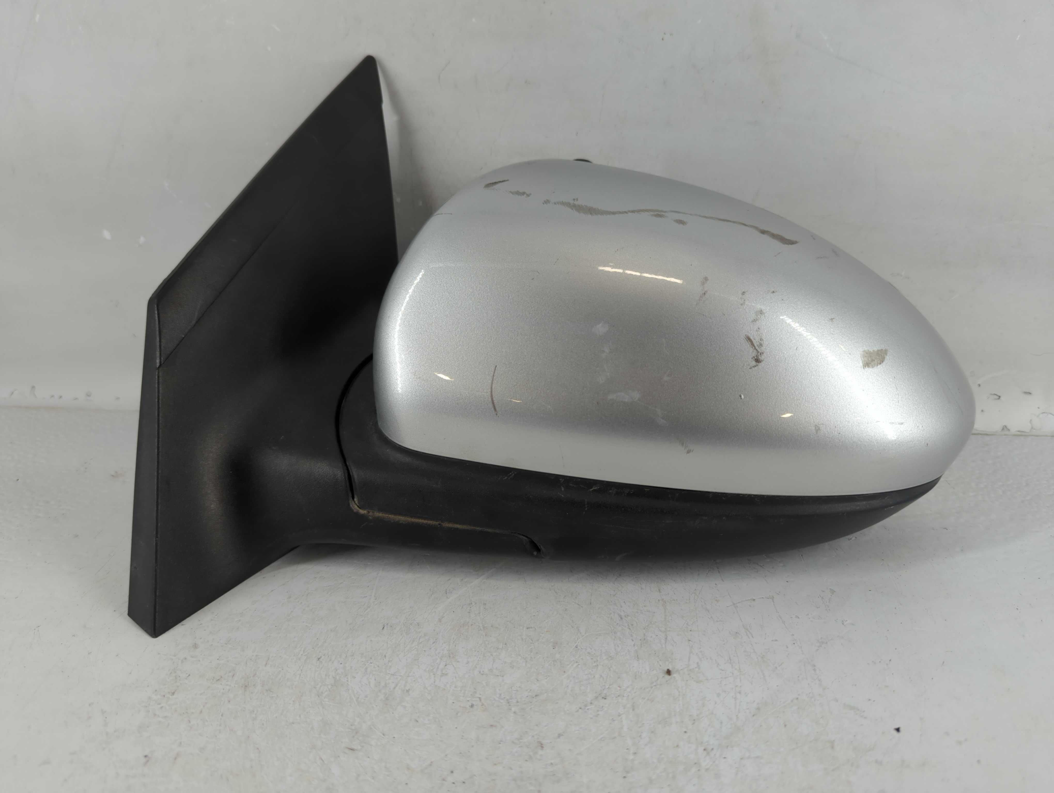 2013 Chevrolet Cruze Driver Left Side View Power Door Mirror Silver 784302 - Oemusedautoparts1.com