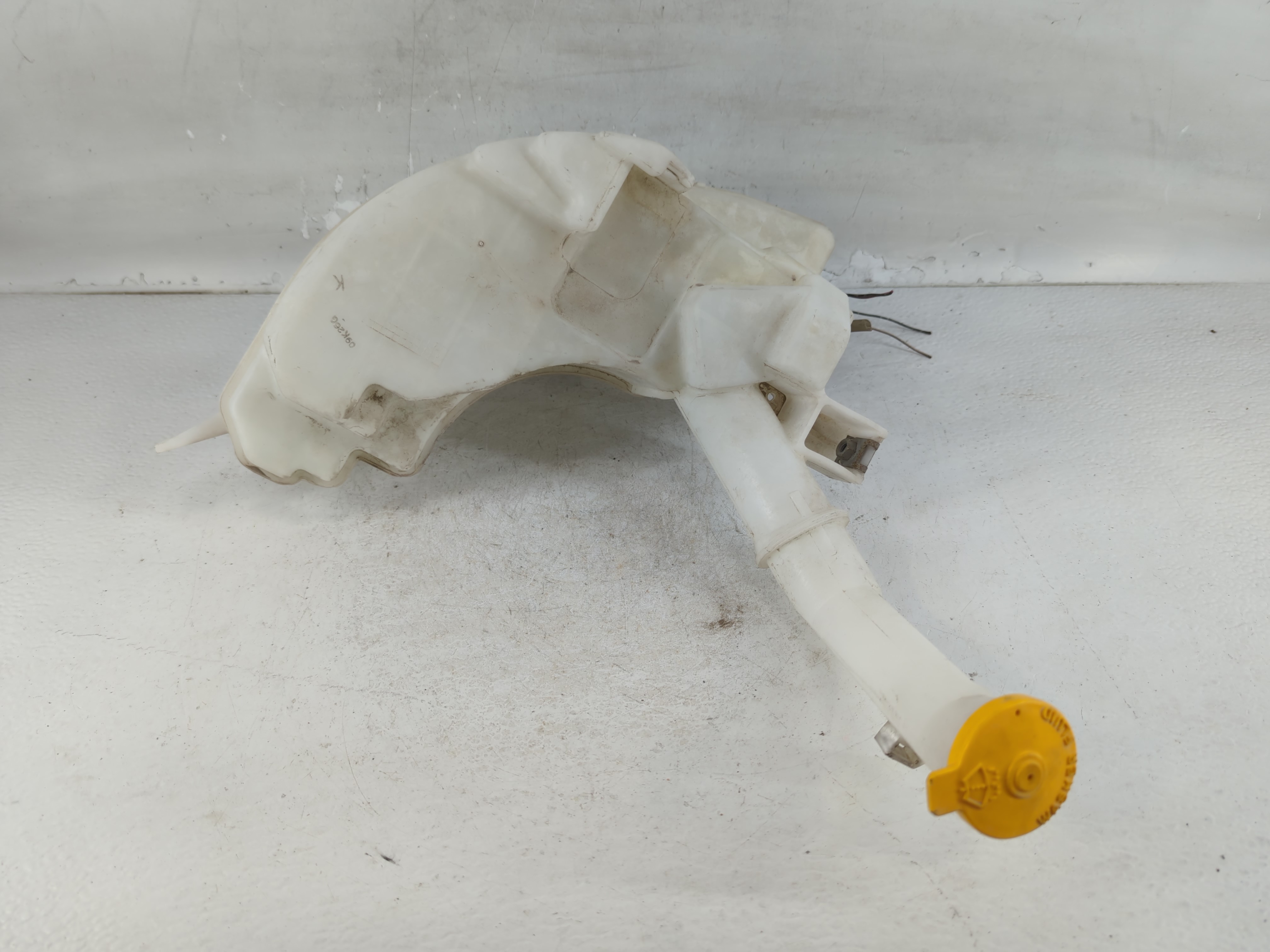 Picture of 2006-2010 Mazda 5 Windshield Washer Fluid Reservoir Bottle Oem 784460