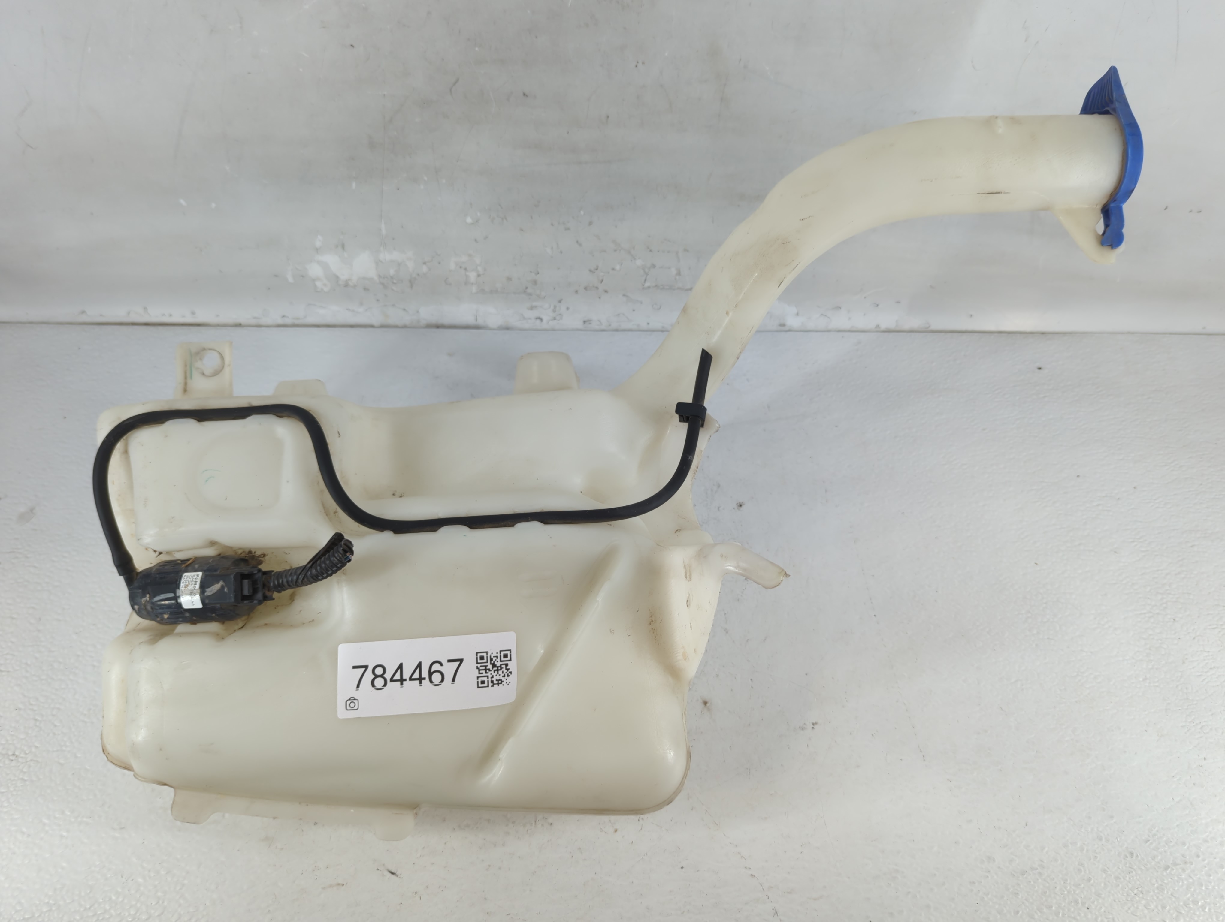 Picture of 2013-2014 Ford Fusion Windshield Washer Fluid Reservoir Bottle Oem 784467
