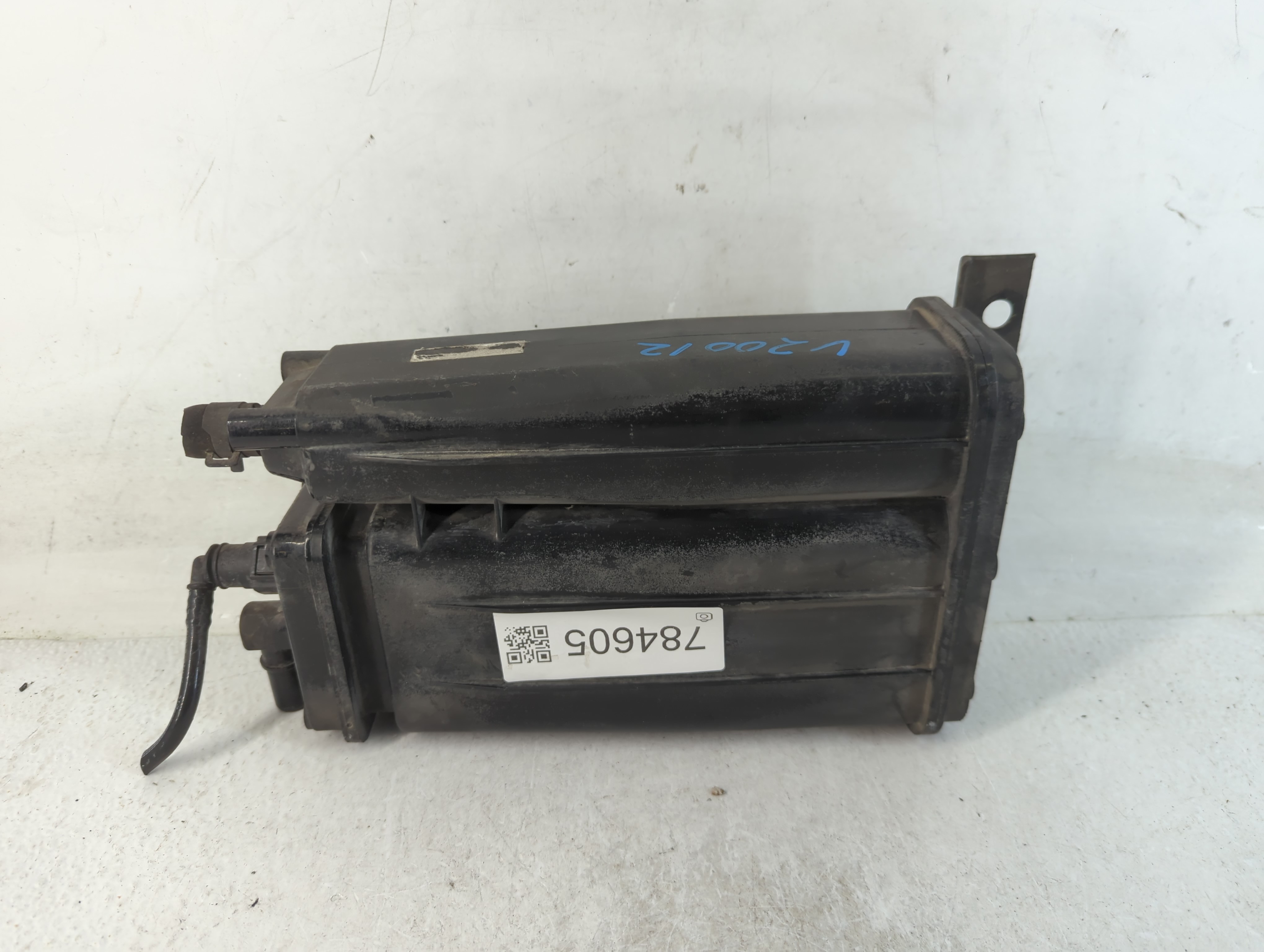 2001 Chevrolet Tahoe Fuel Vapor Charcoal Canister 784605 - Oemusedautoparts1.com