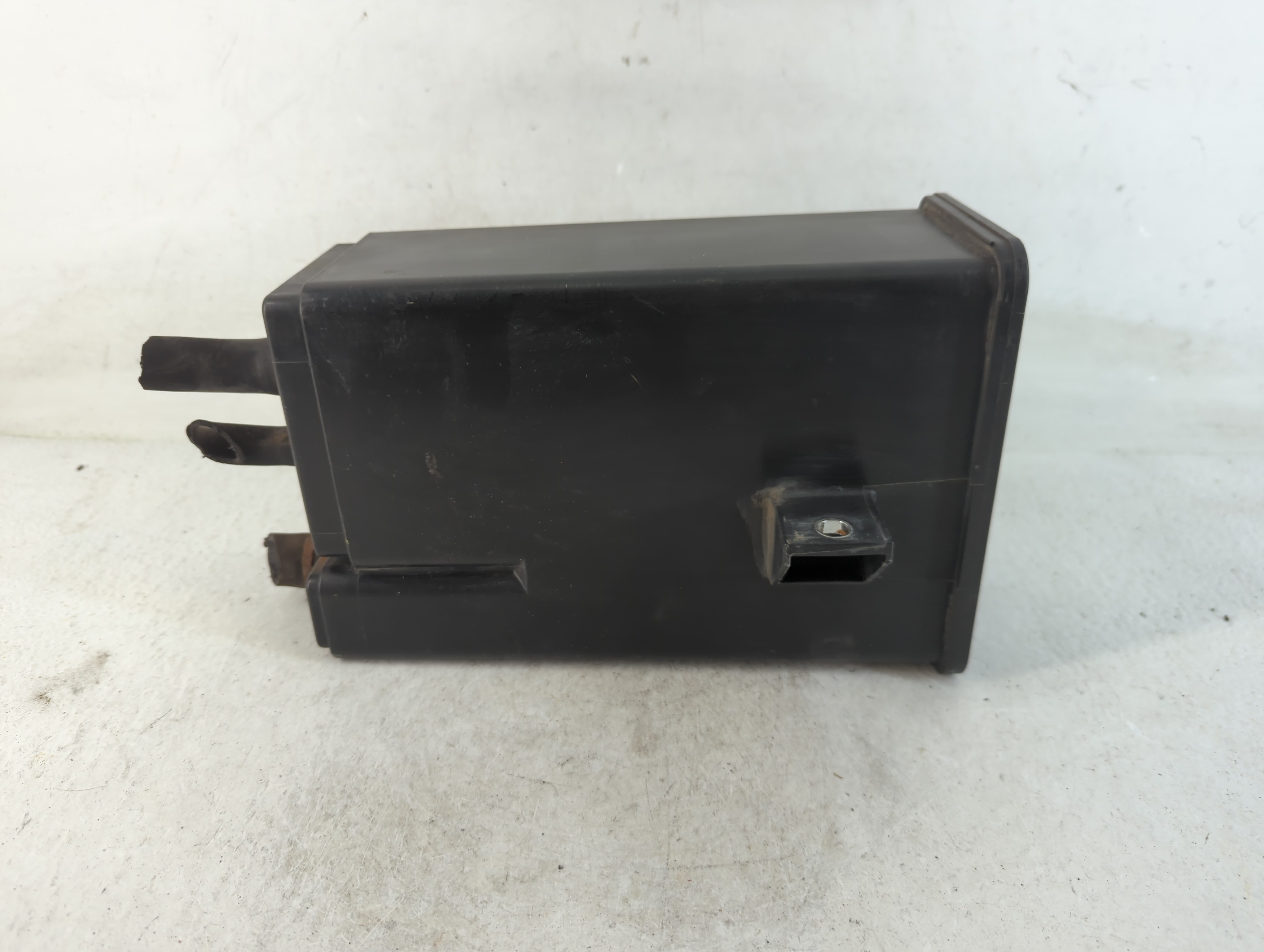 2009 Mitsubishi Galant Fuel Vapor Charcoal Canister 784609 - Oemusedautoparts1.com