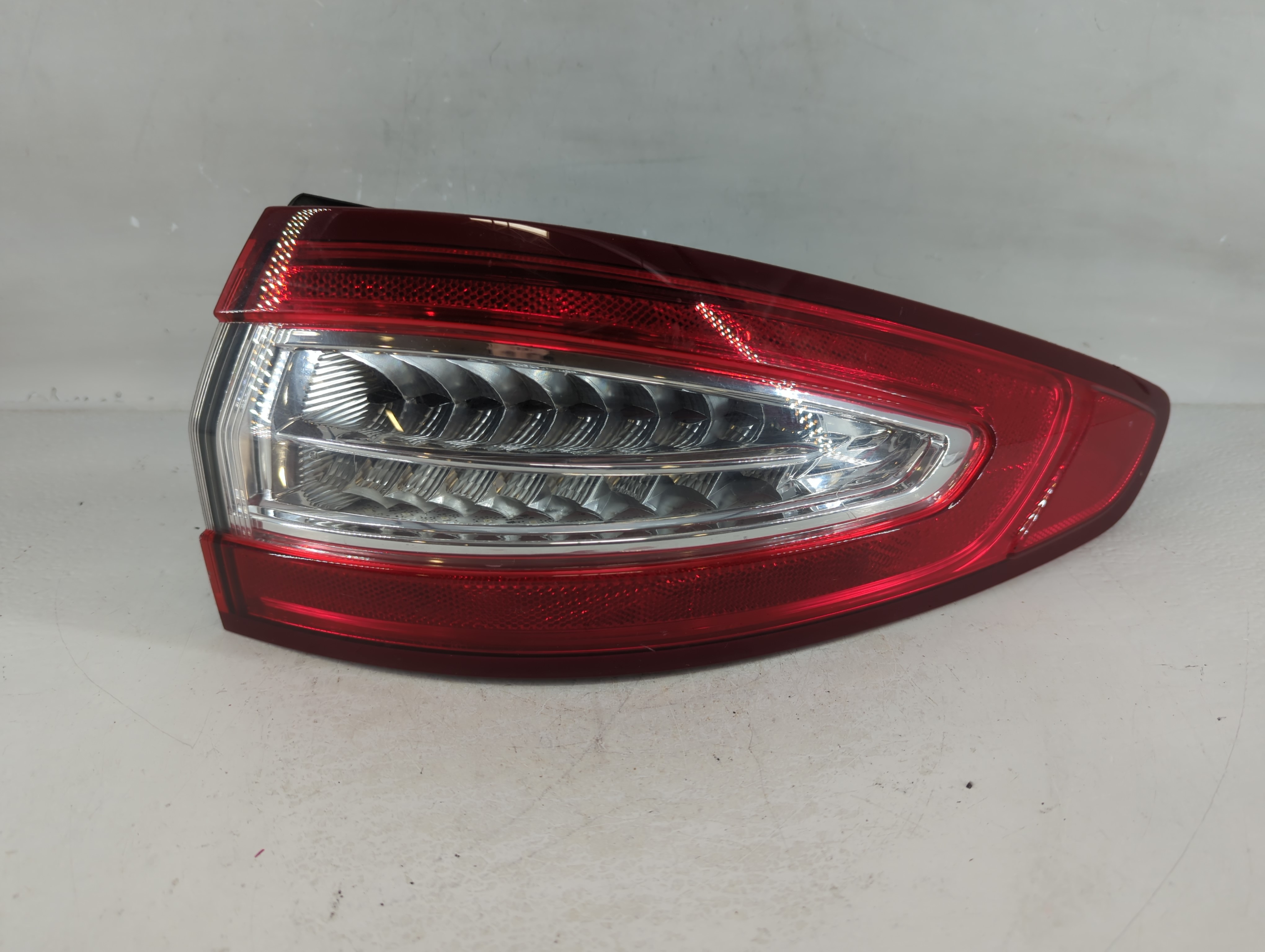 2013-2016 Ford Fusion Passenger Right Side Tail Light Taillight Oem 784689 - Oemusedautoparts1.com