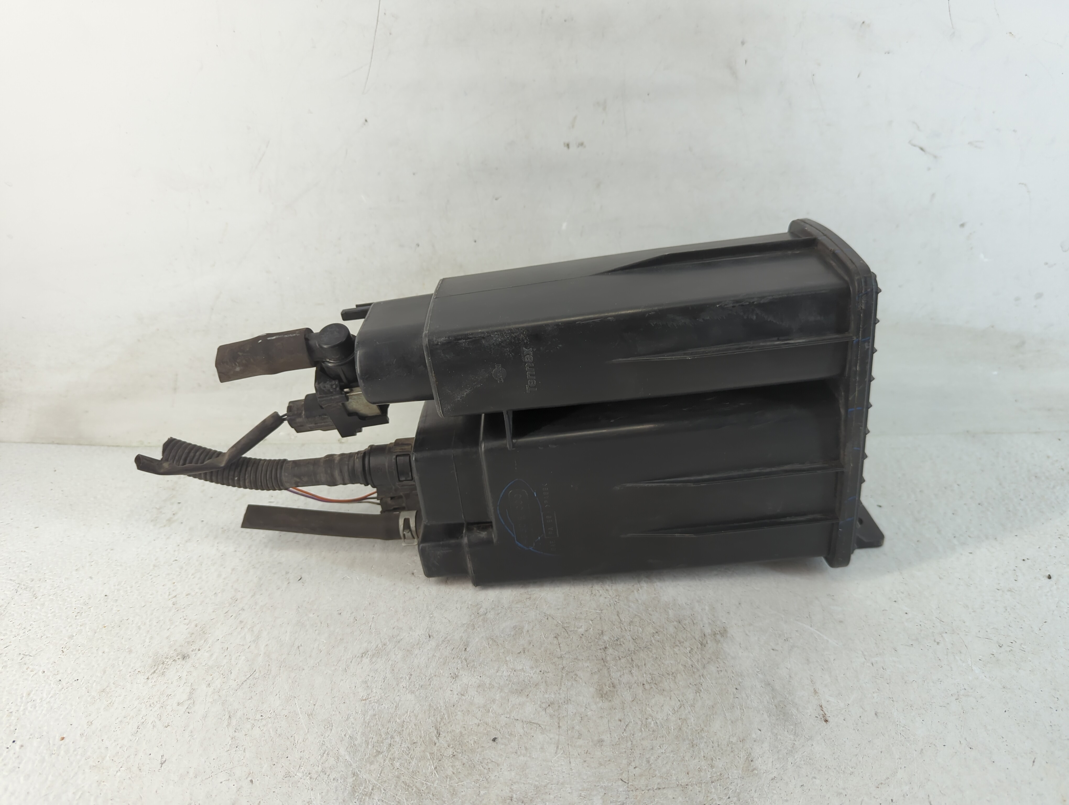 Picture of 2011 Nissan Cube Fuel Vapor Charcoal Canister 784702