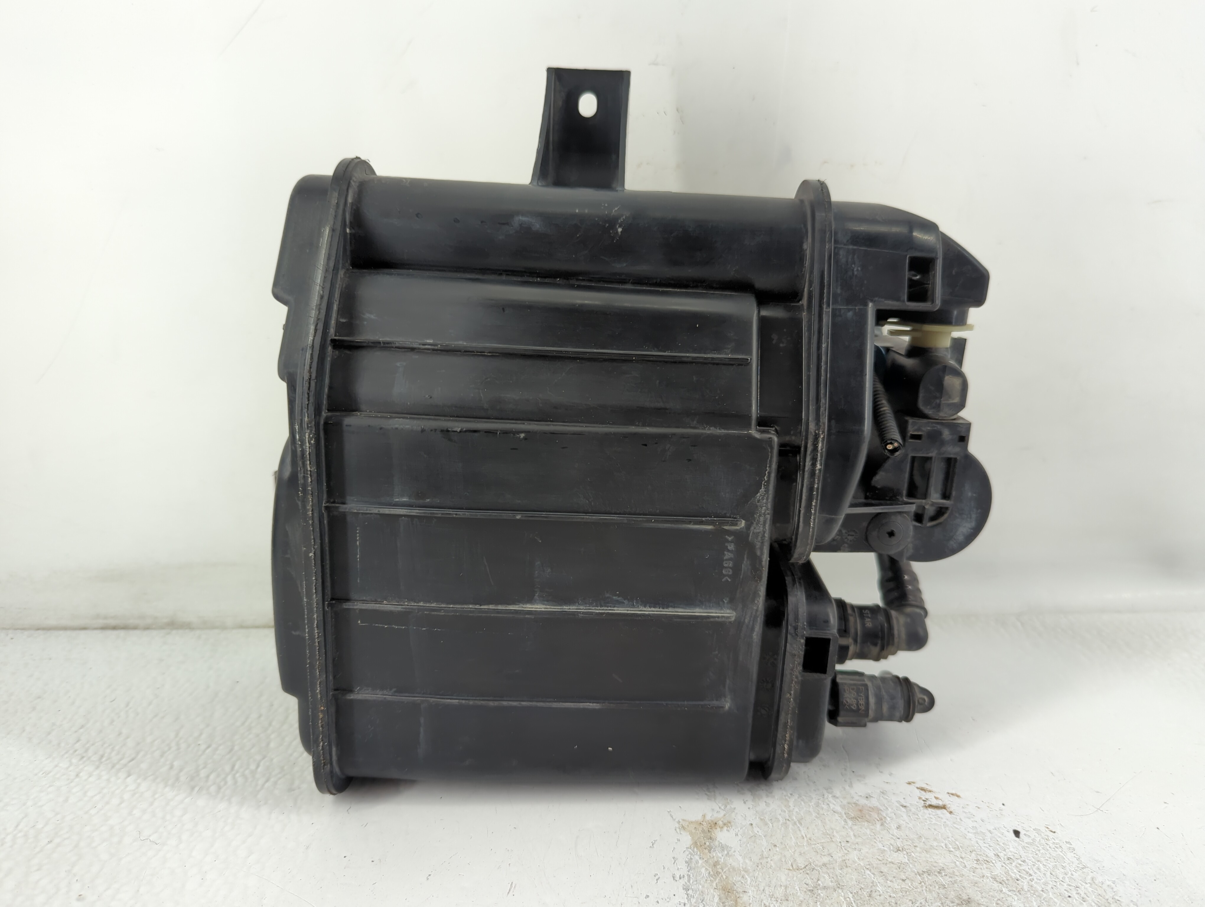 2019 Hyundai Kona Fuel Vapor Charcoal Canister 784703 - Oemusedautoparts1.com