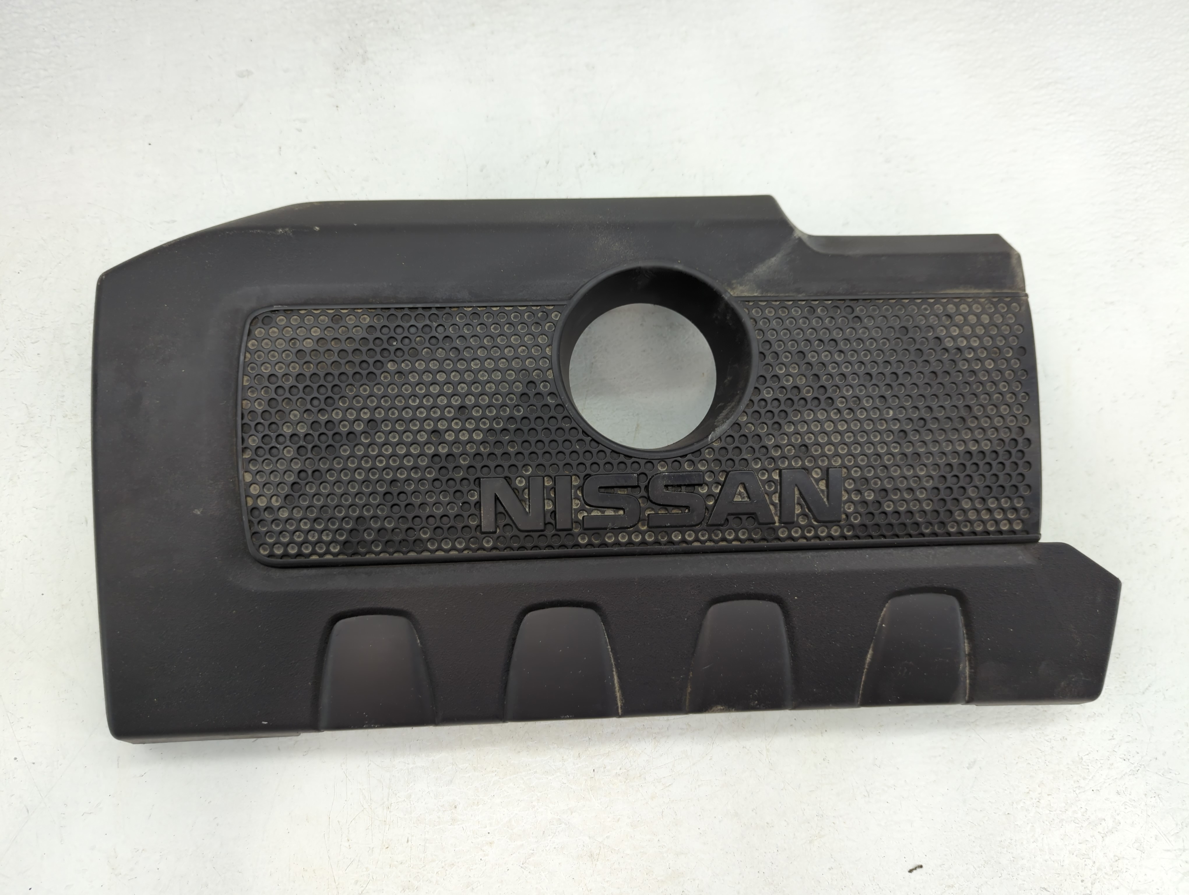Picture of 2015 Nissan Sentra Engine Cover 784851