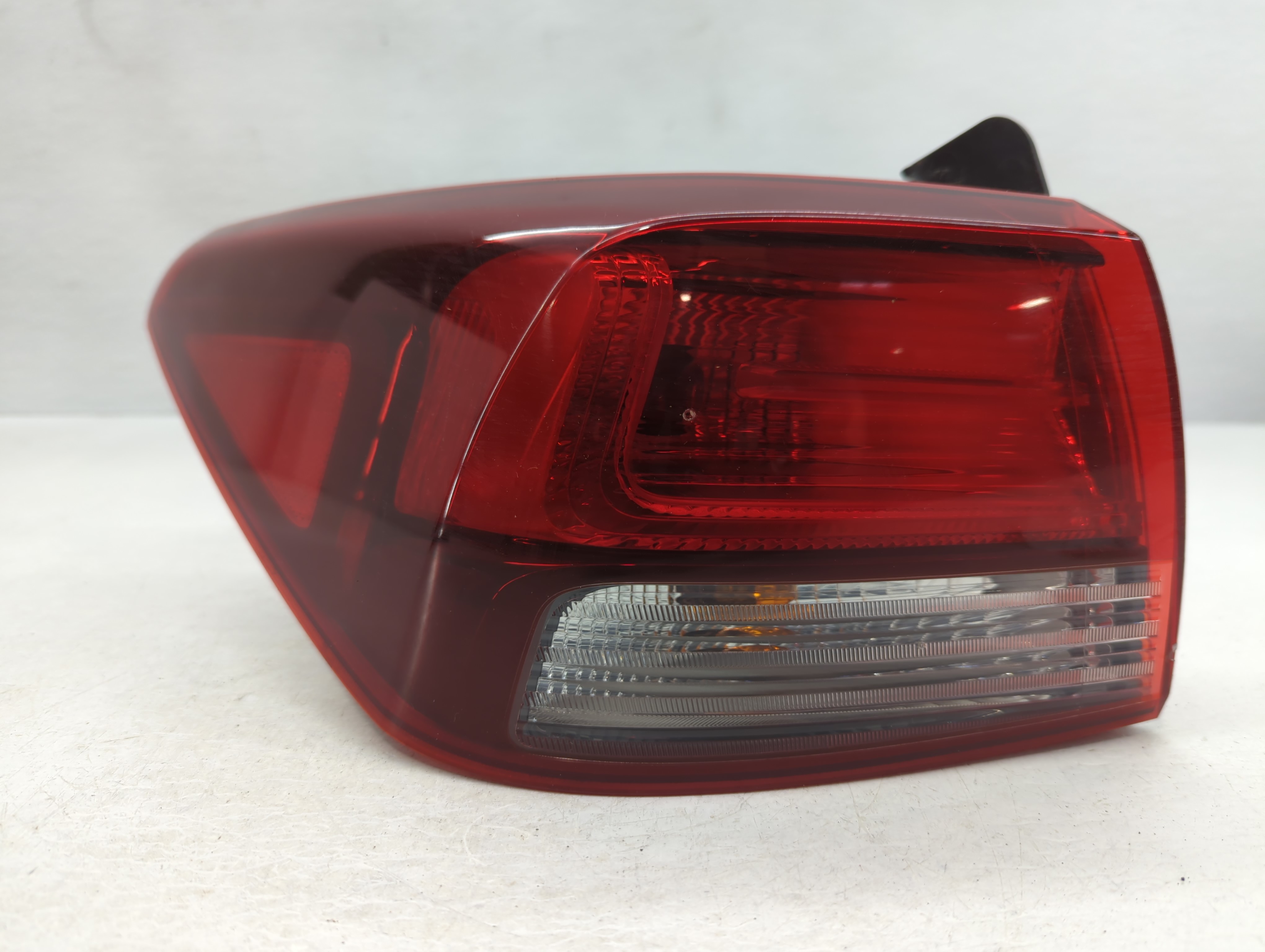 Picture of 2014 Fiat 500 Driver Left Side Tail Light Taillight Oem 784901