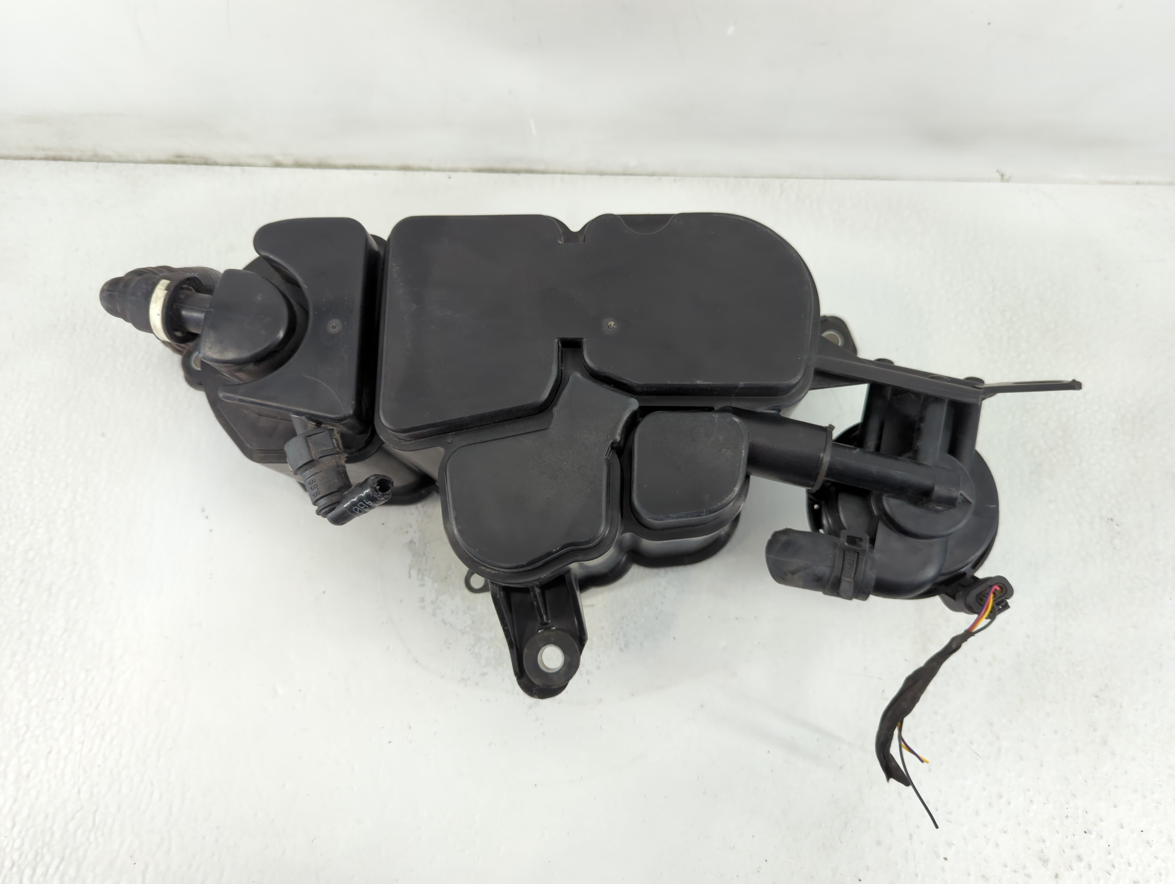 Picture of 2013 Audi A6 Fuel Vapor Charcoal Canister 784929